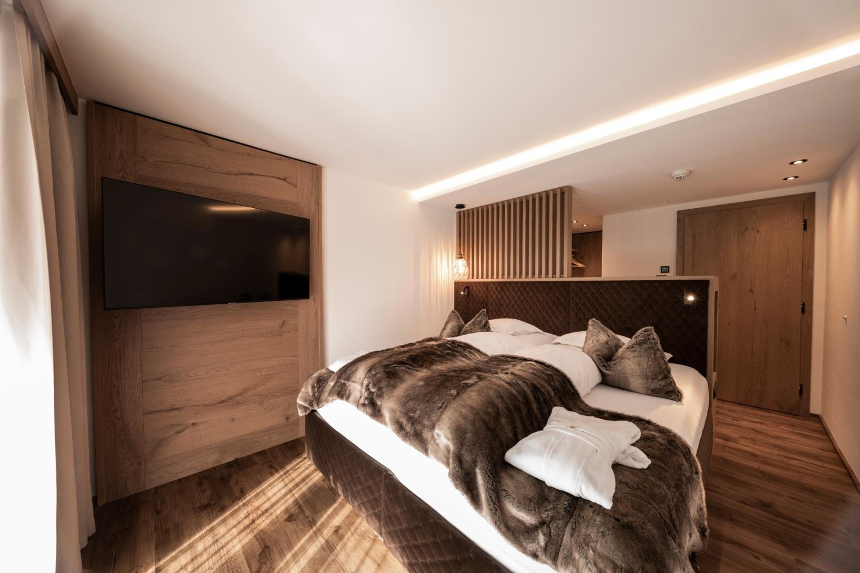 Suite - Photo 6