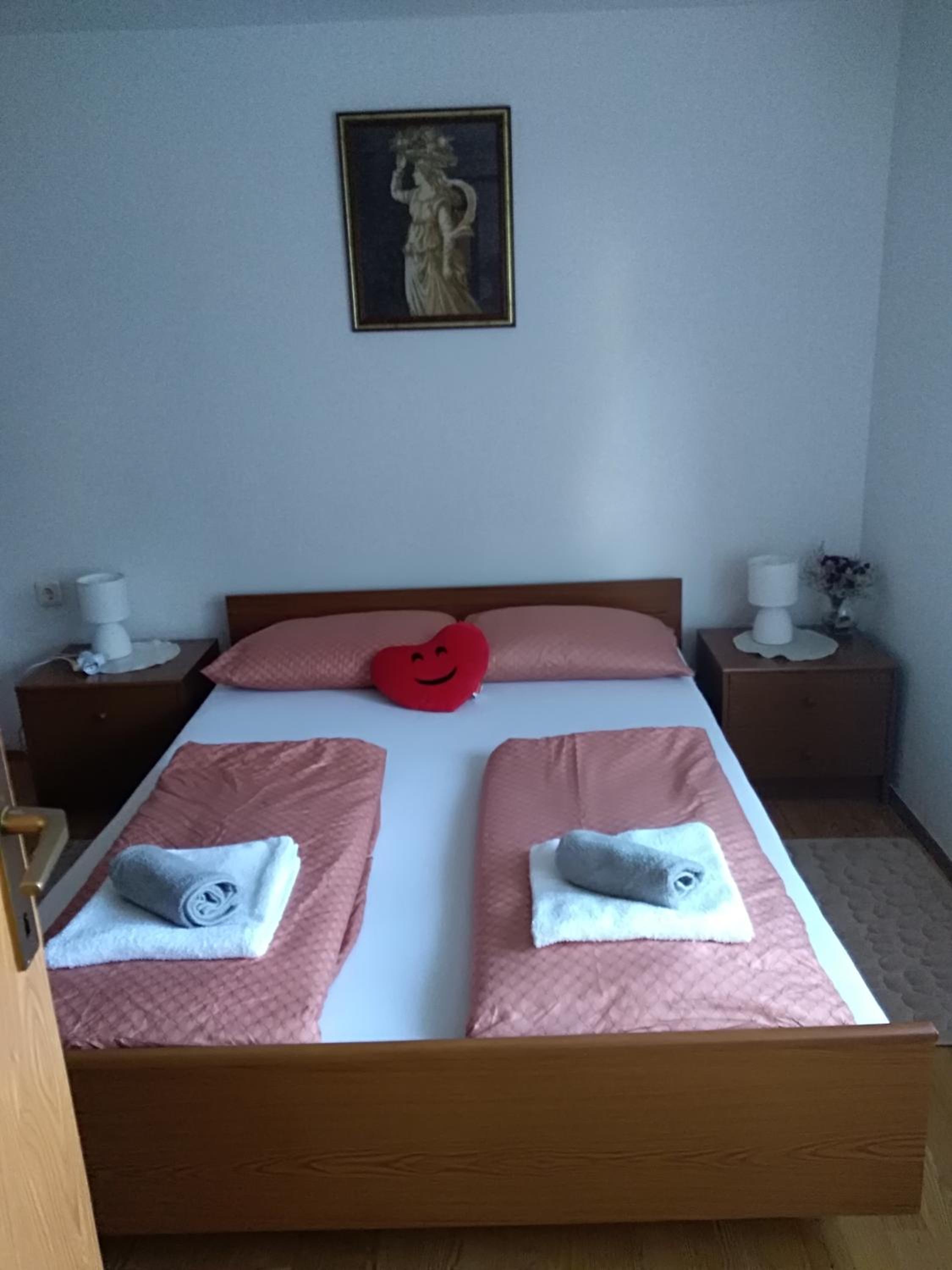 One-Bedroom Apartment - Photo 66