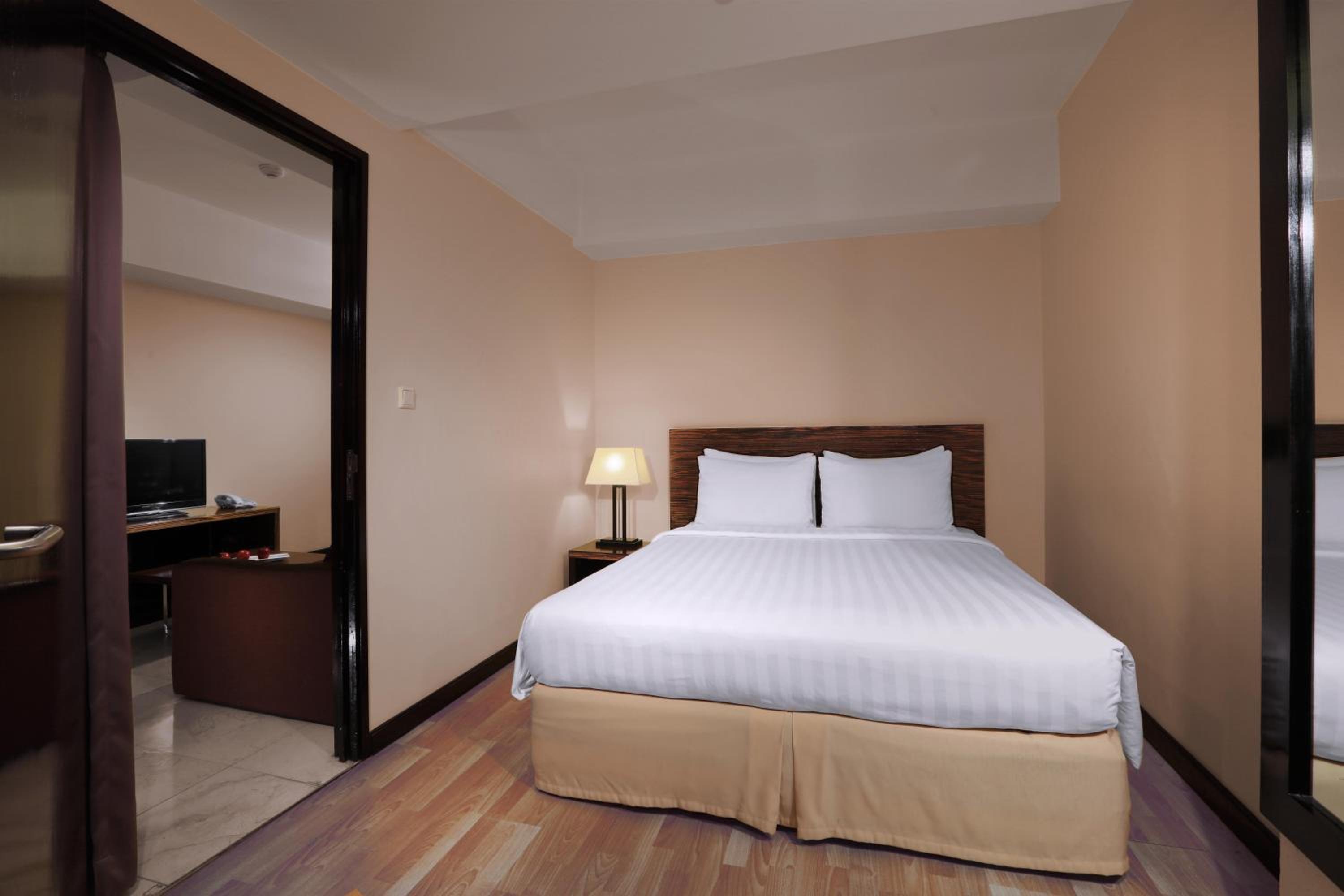 Condotel 2 Bedroom - Photo 2