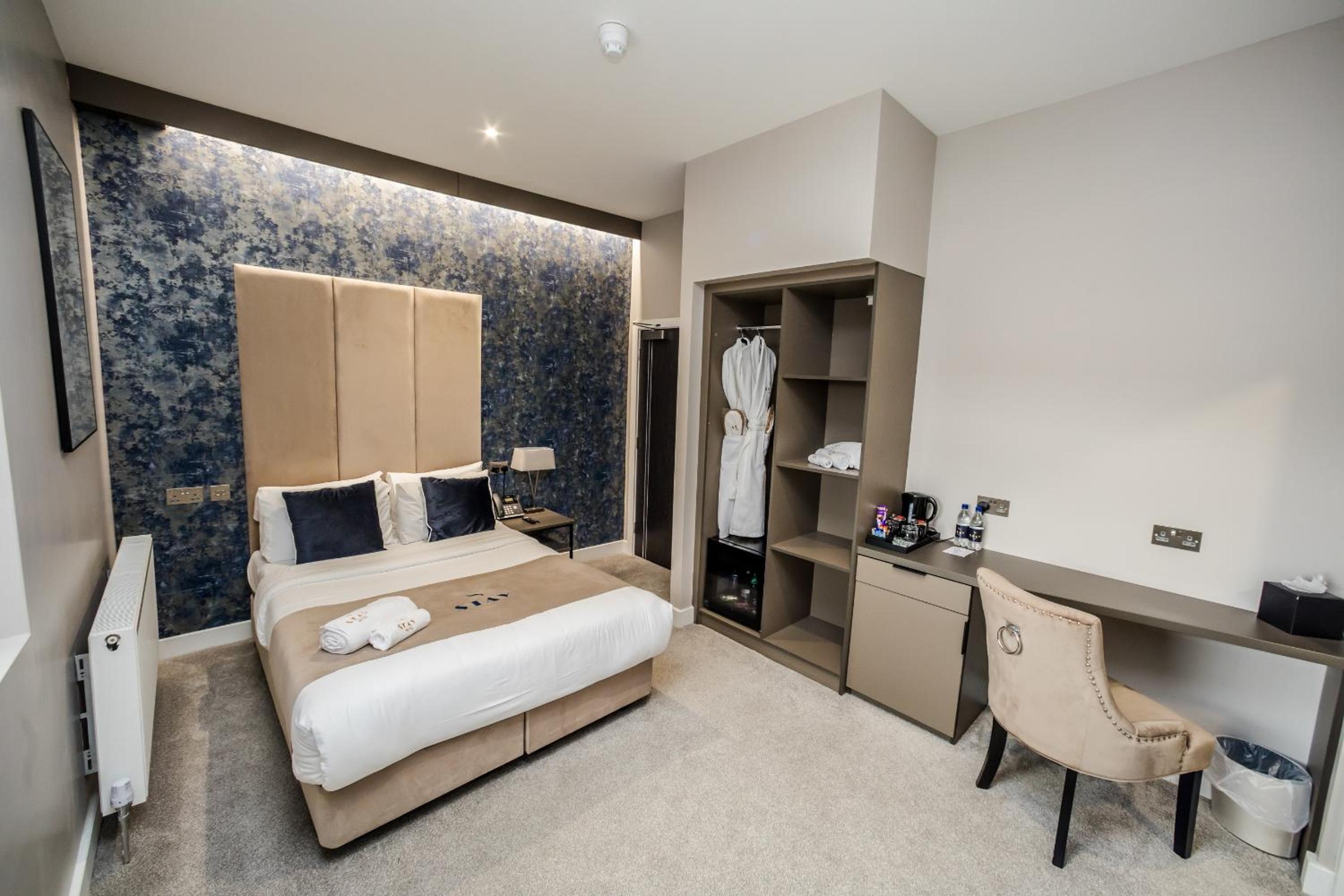 Deluxe Double Room with Bath