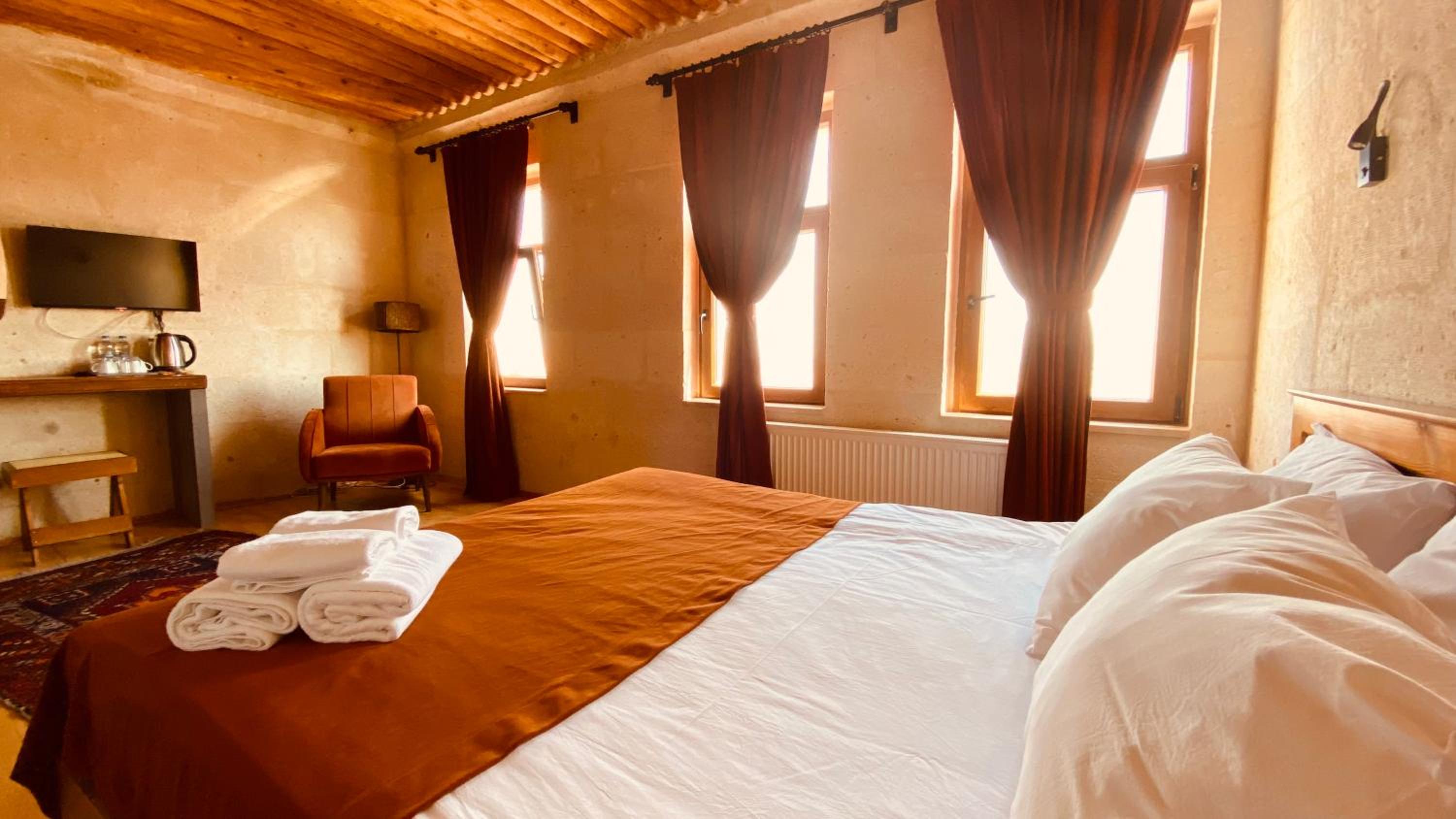 Junior Suite - Photo 12