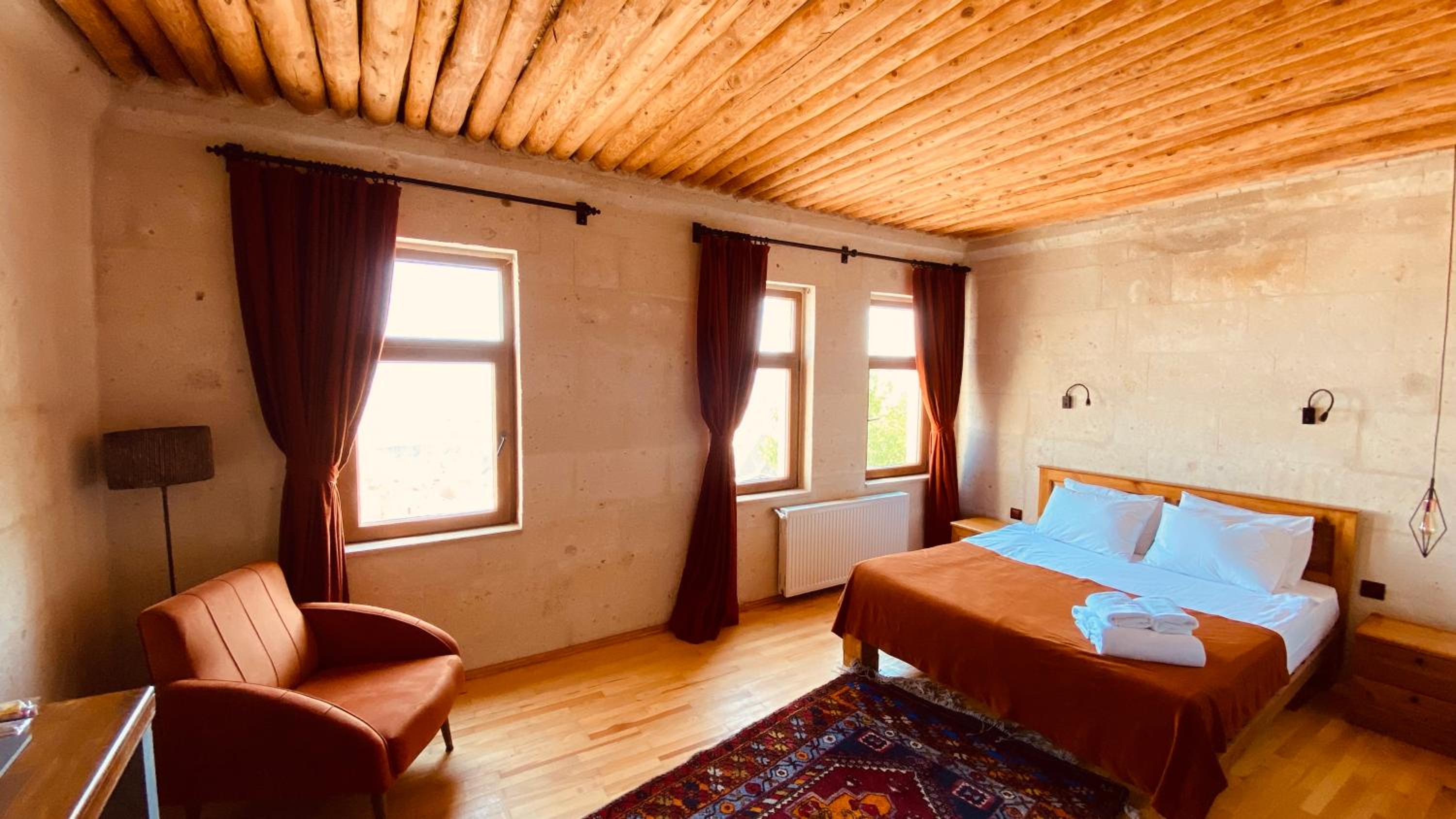 Junior Suite - Photo 11