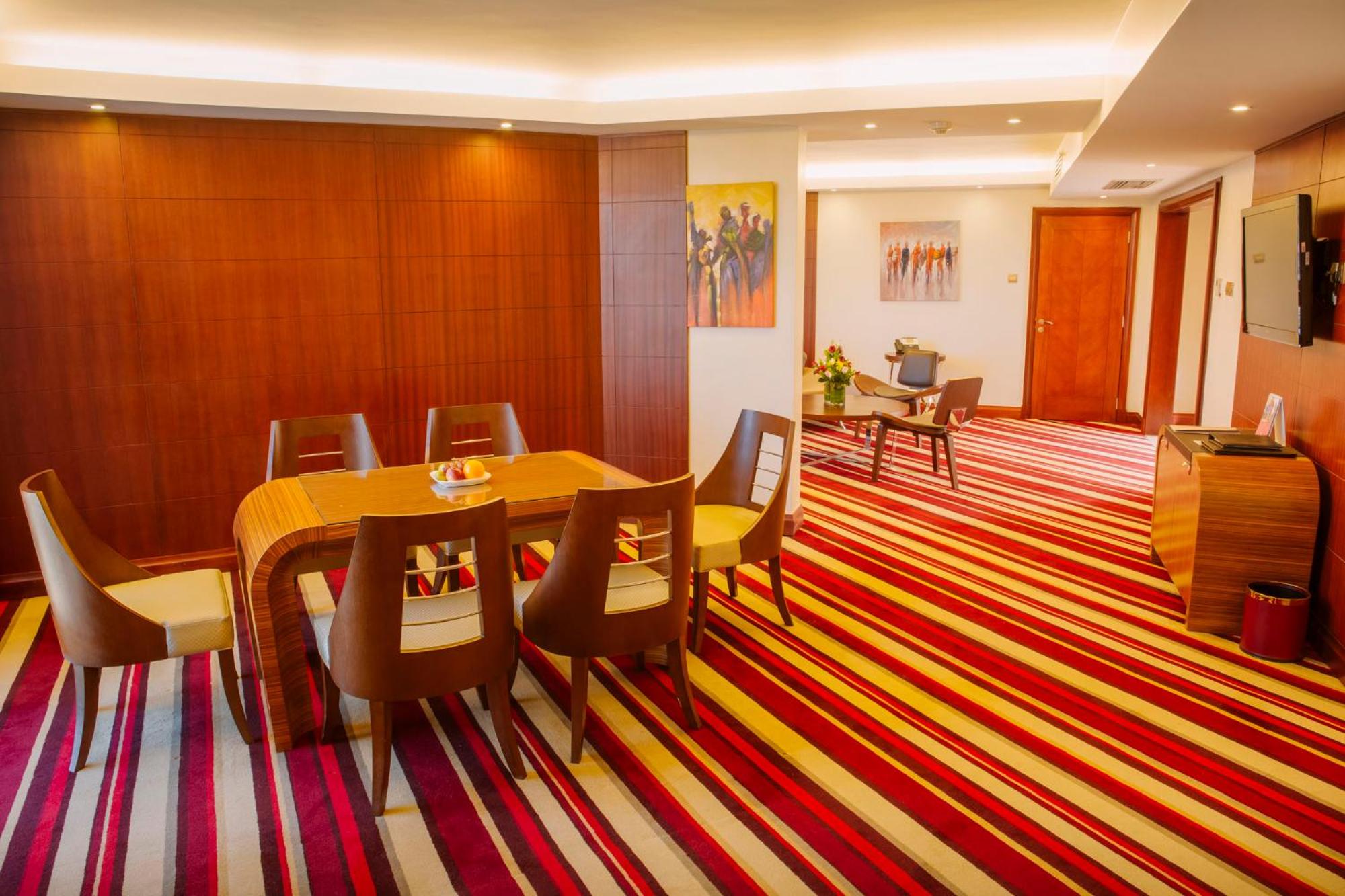 Presidential Suite photo 3