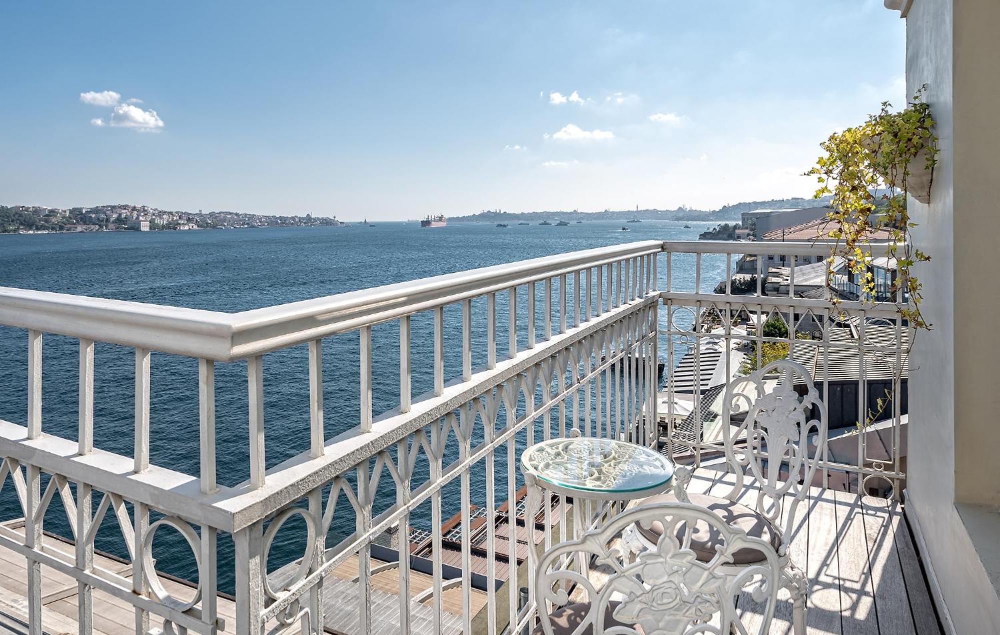 Grand Bosphorus Penthouse Suite thumbnail 5