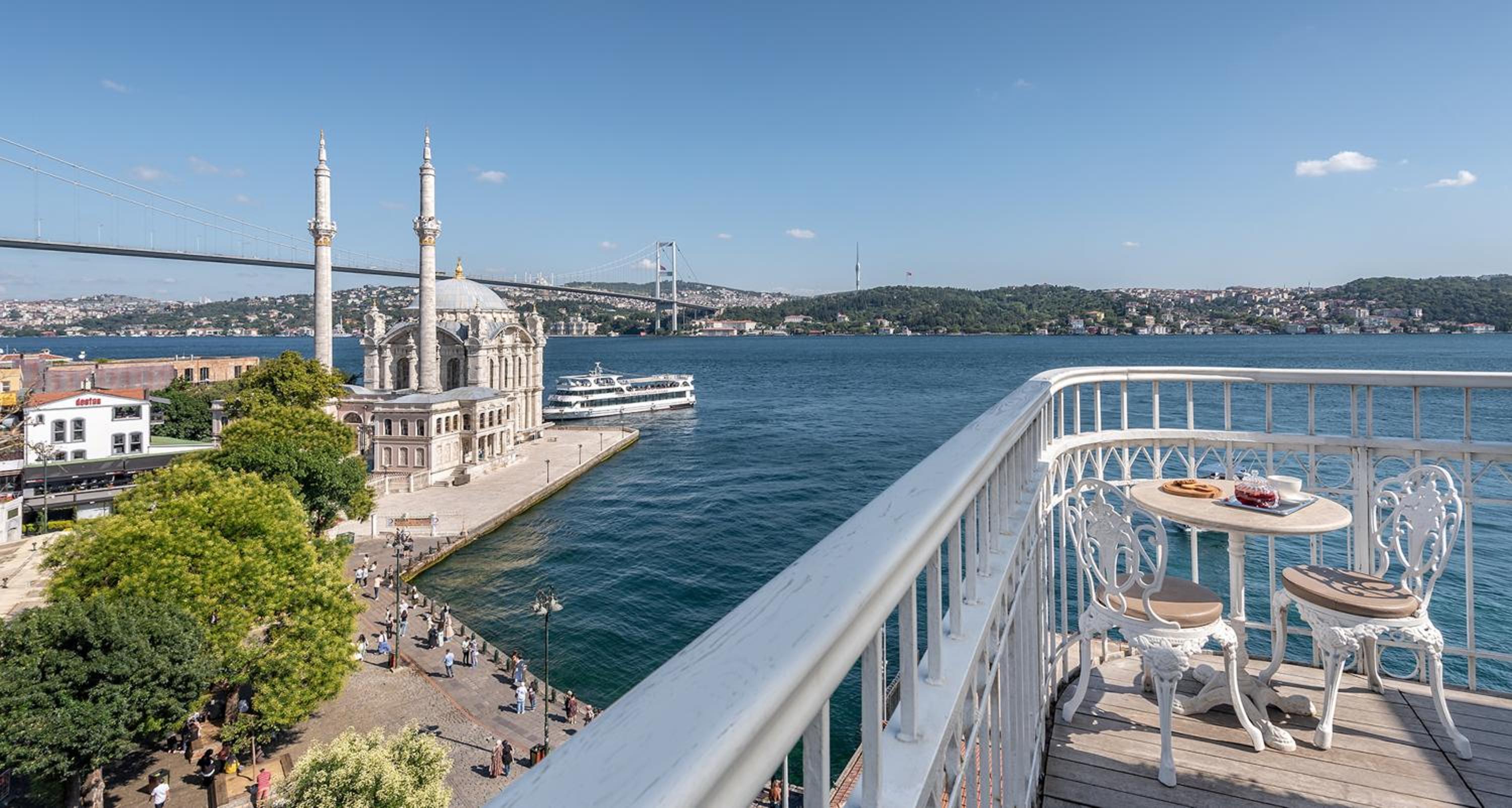 Grand Bosphorus Penthouse Suite thumbnail 6