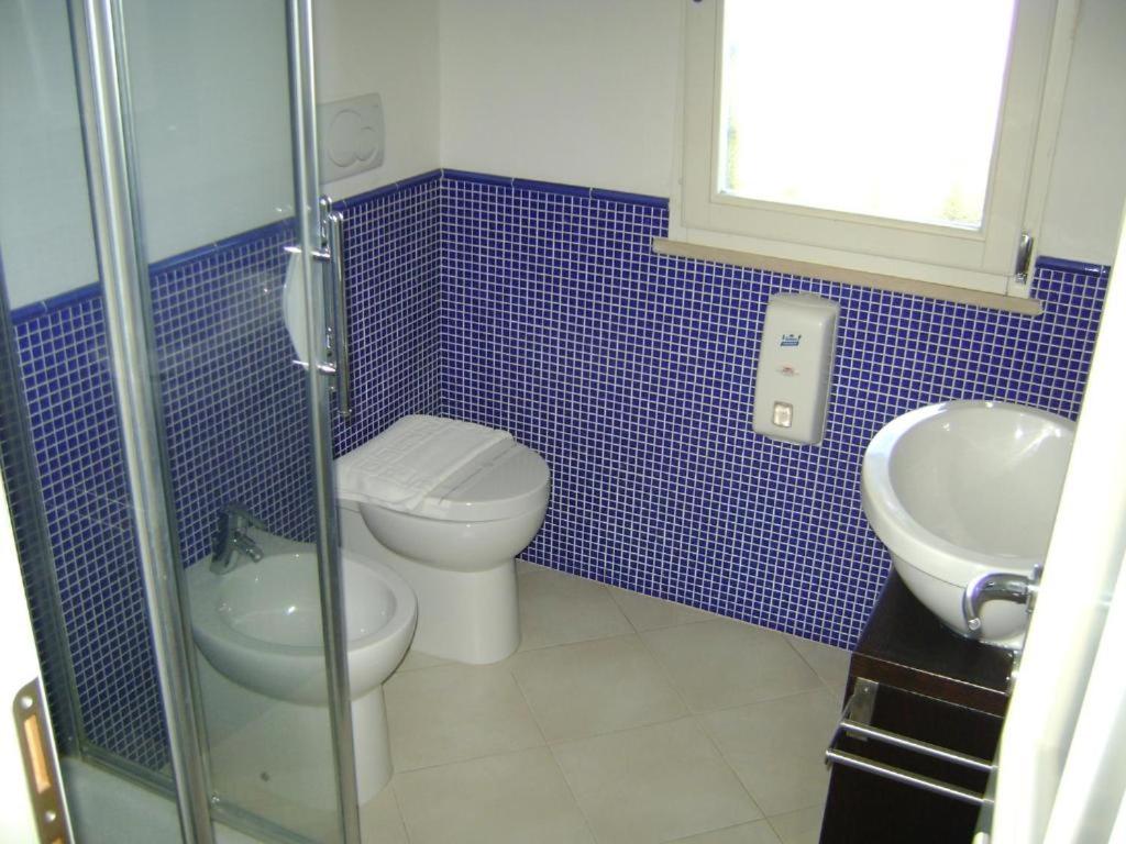 Deluxe Triple Room With Sea View photo 3