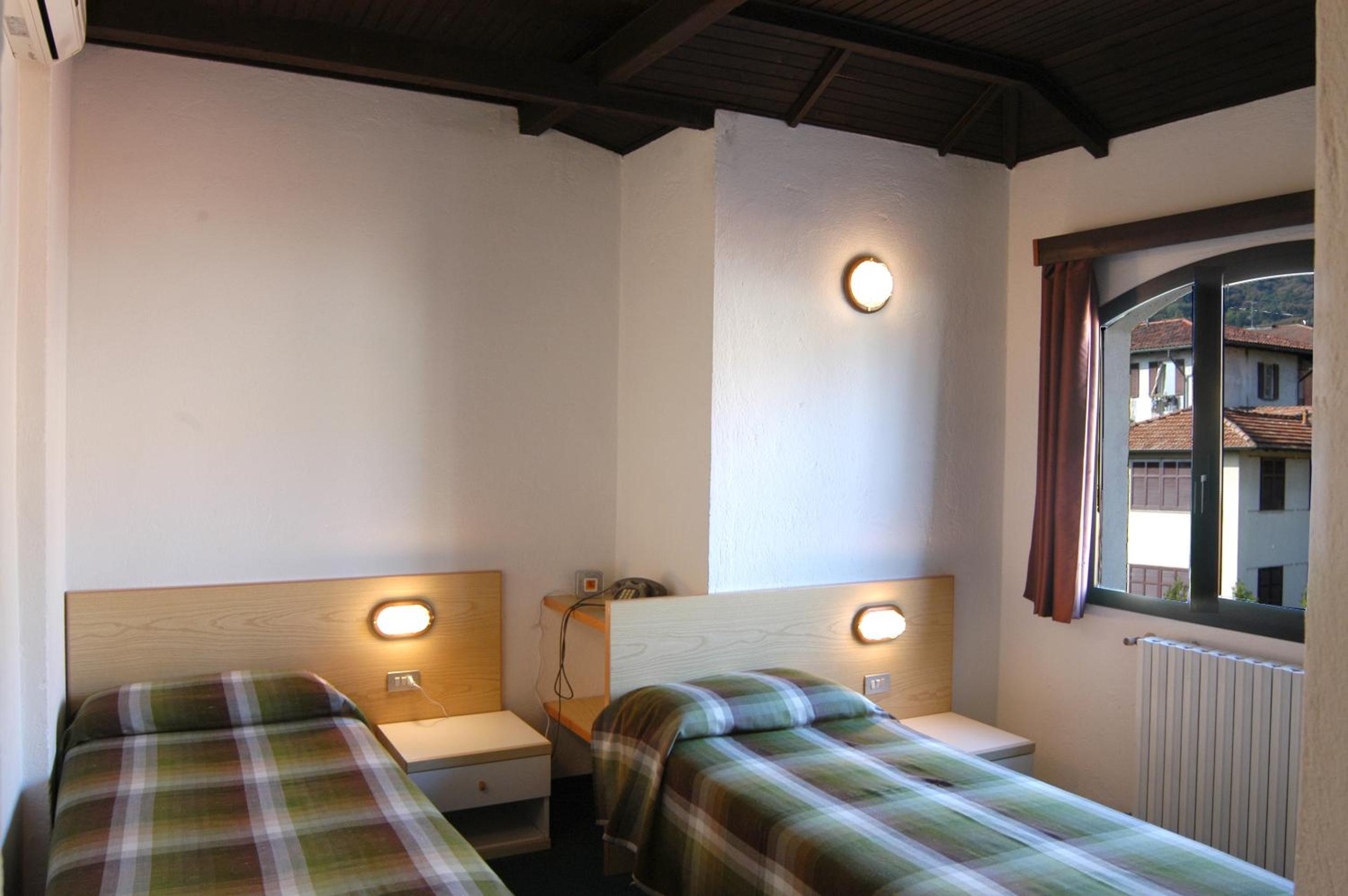 Twin Room - Photo 1
