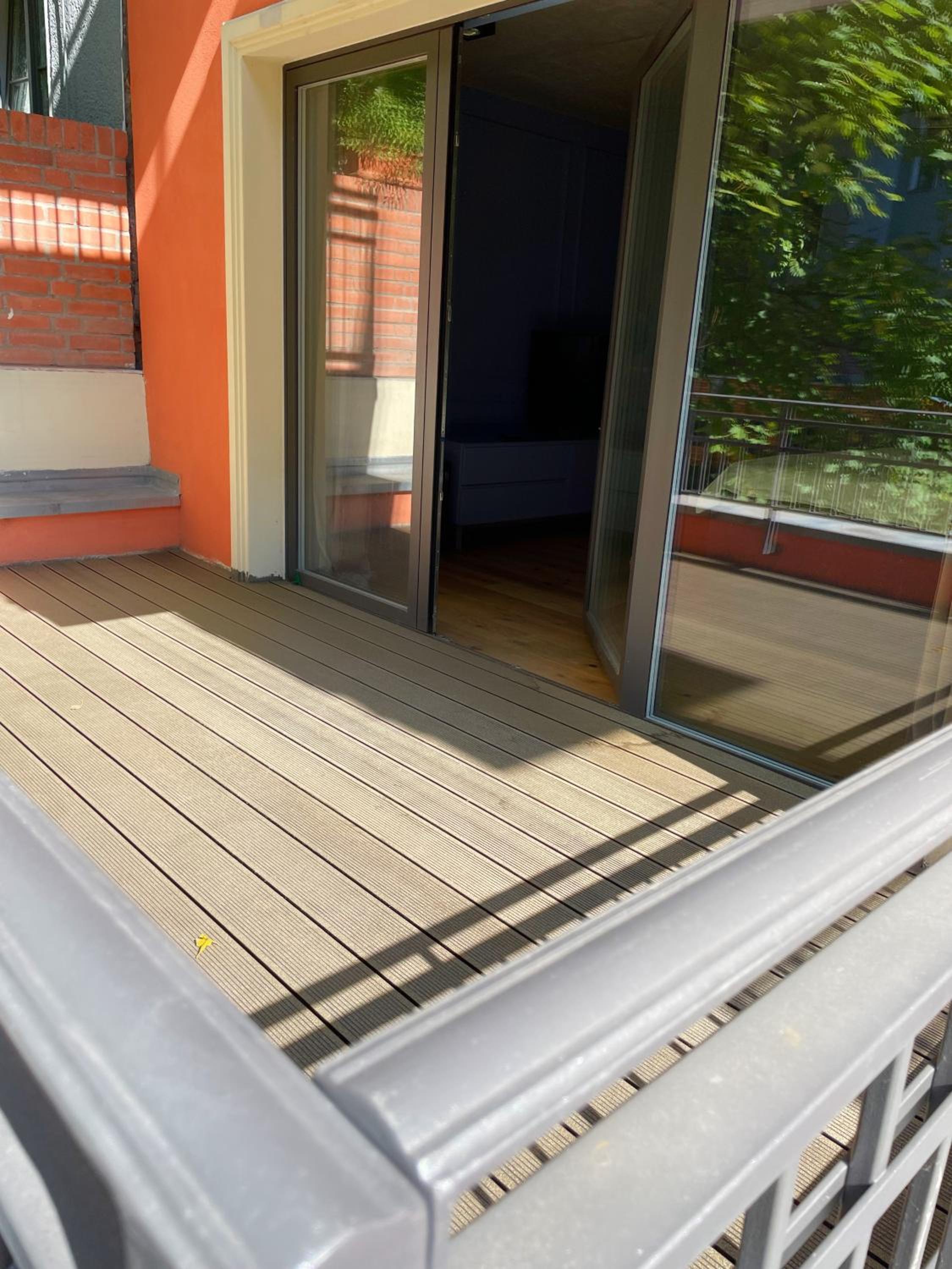 Studio with Balcony photo 3
