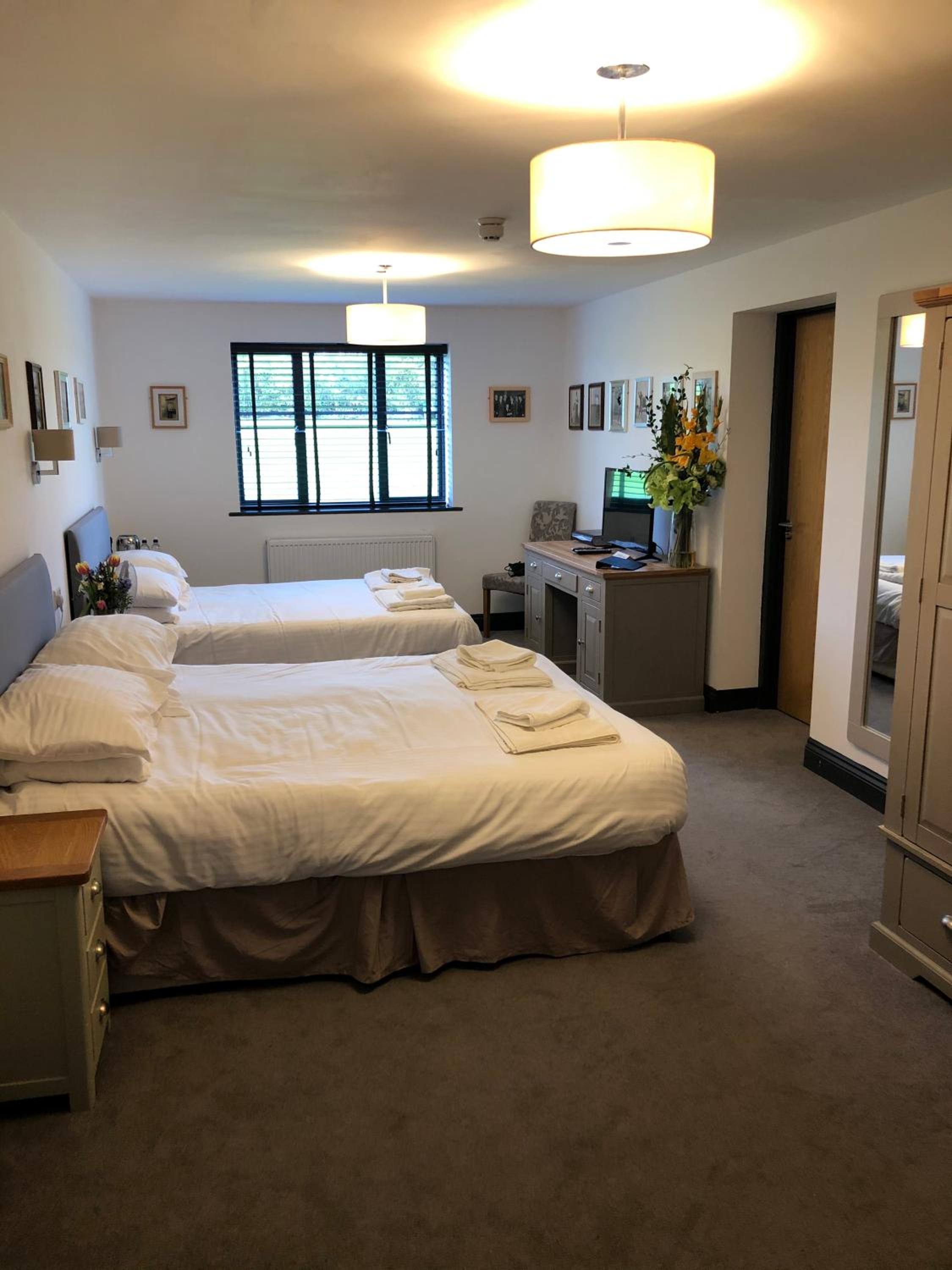 Superior Double or Twin Room - Photo 3