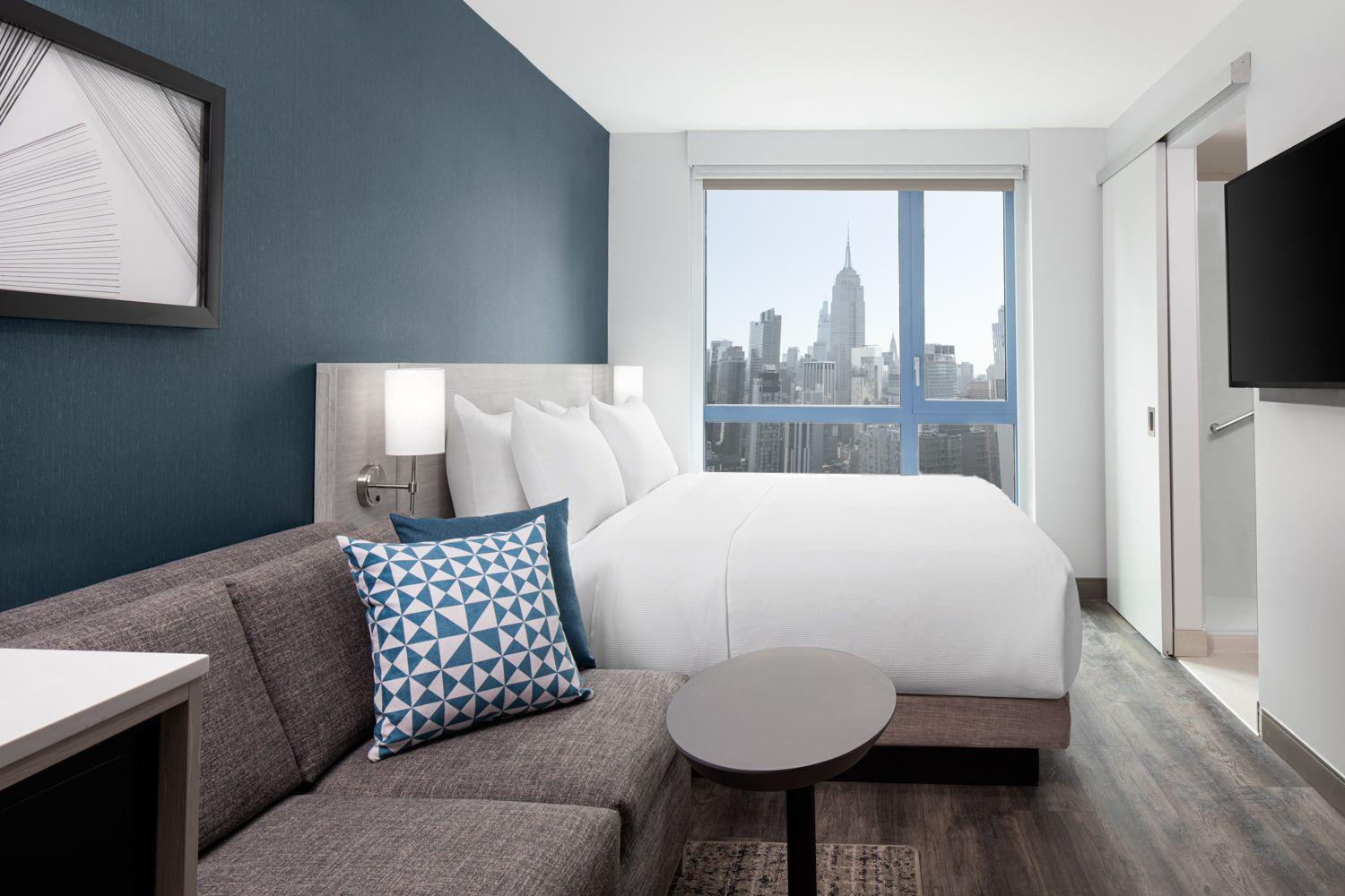 King Room with Sofa Bed and Skyline View thumbnail 5
