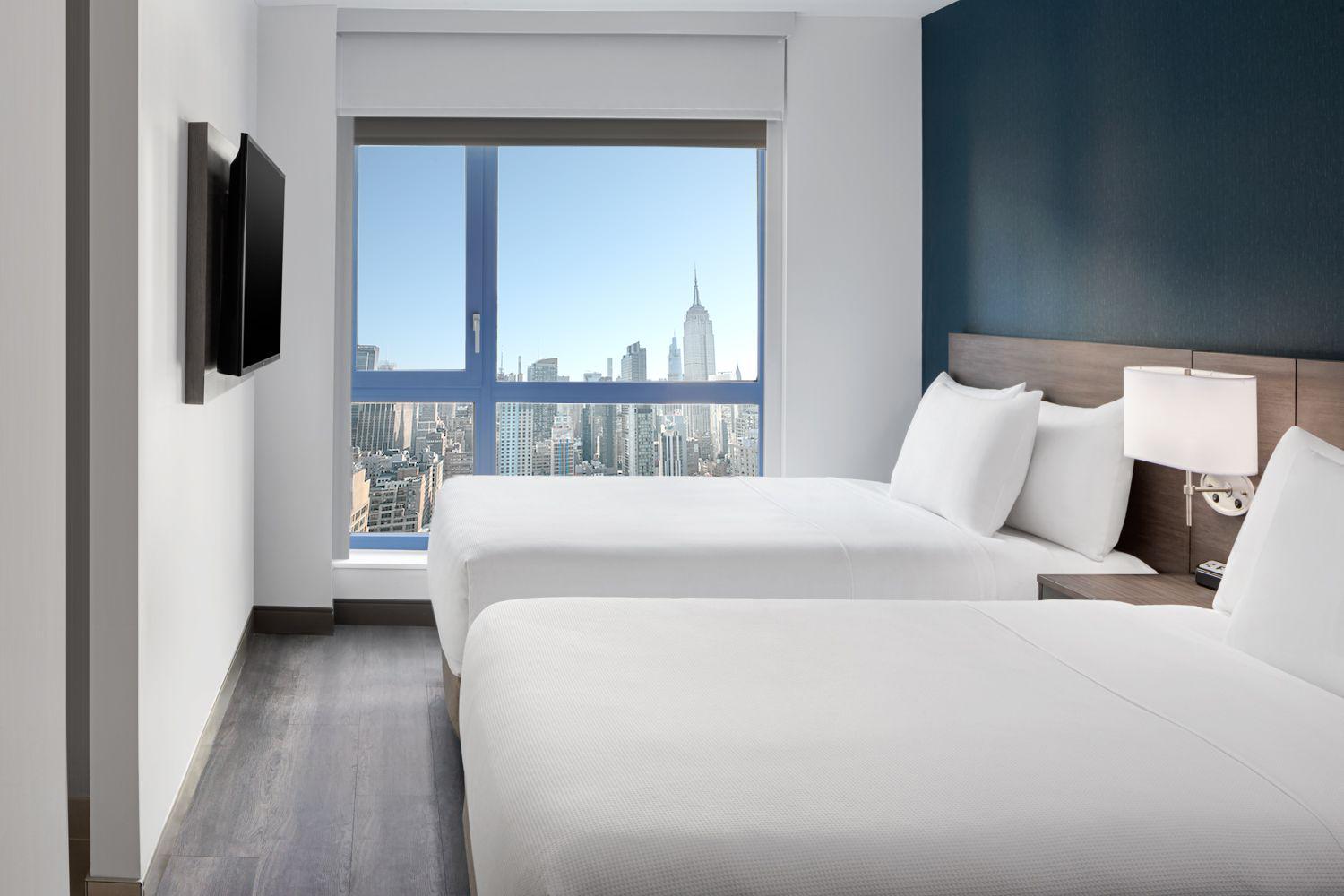 Double Room with Two Double Beds, Skyline View