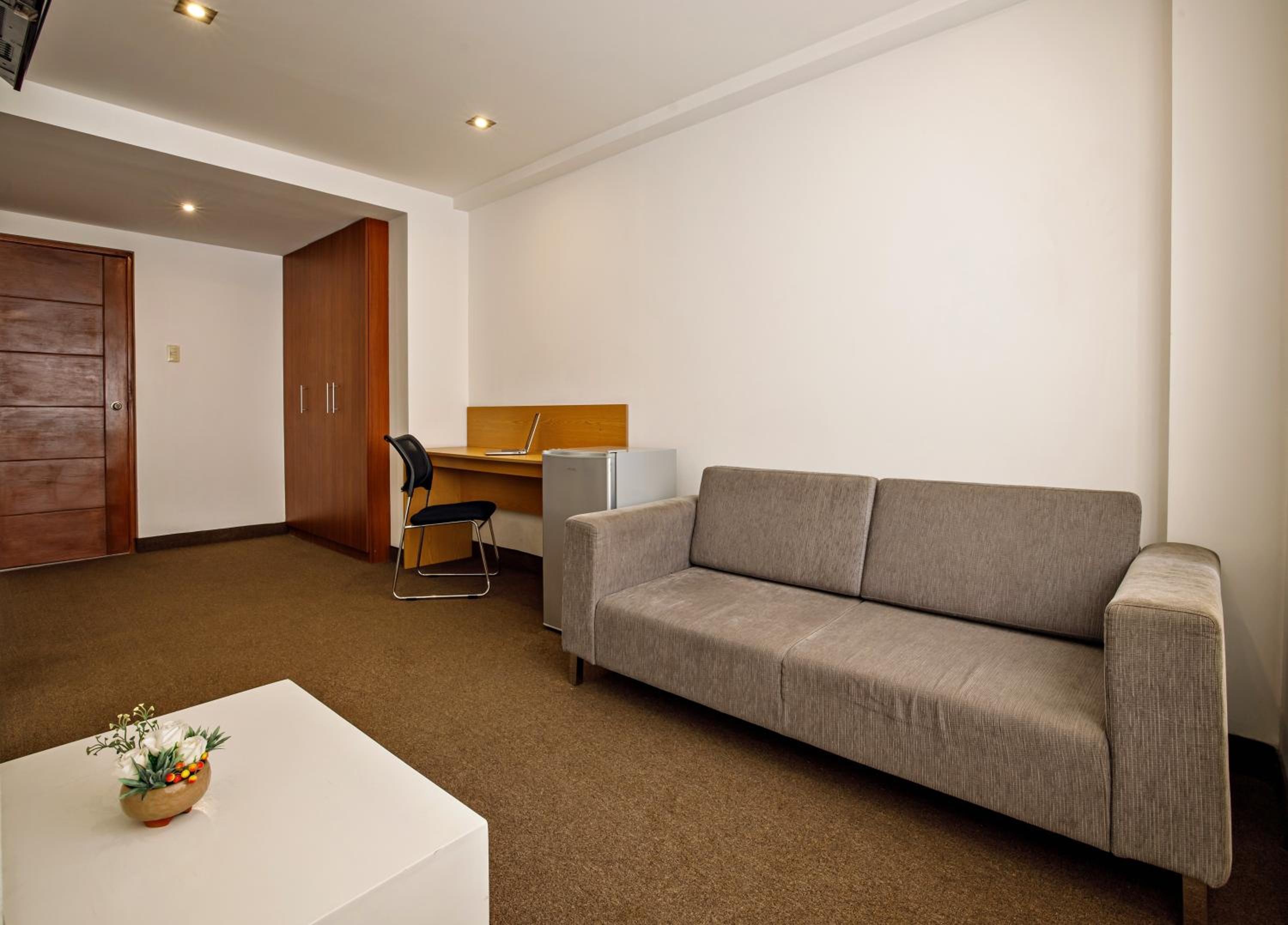 King Suite with Spa Bath photo 3