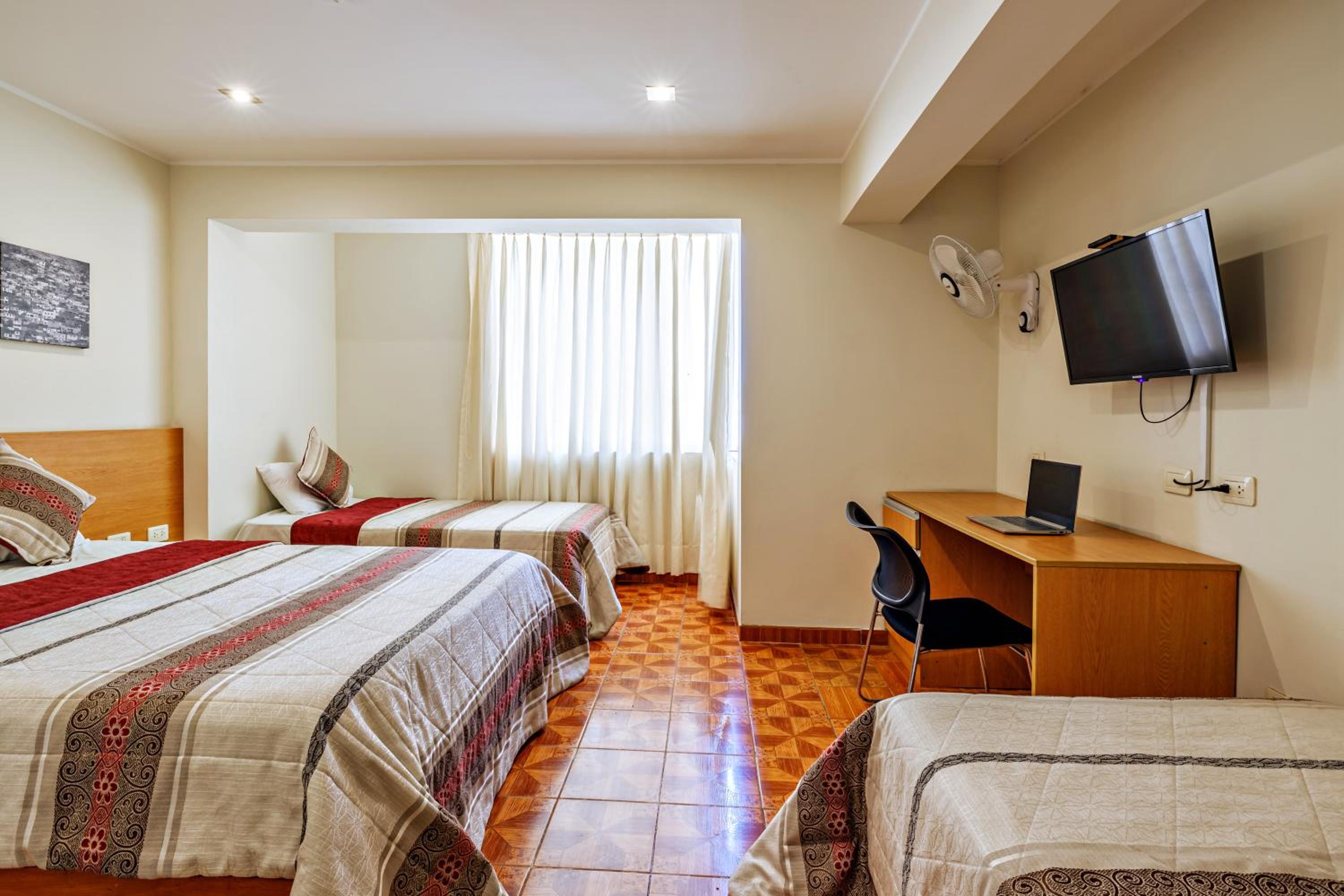Comfort Triple Room