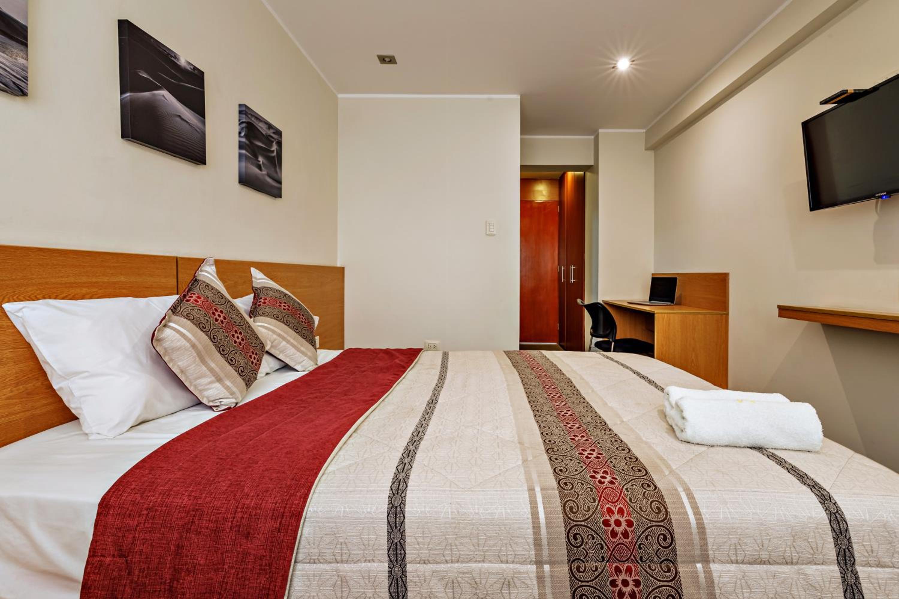 Standard Double Room photo 2