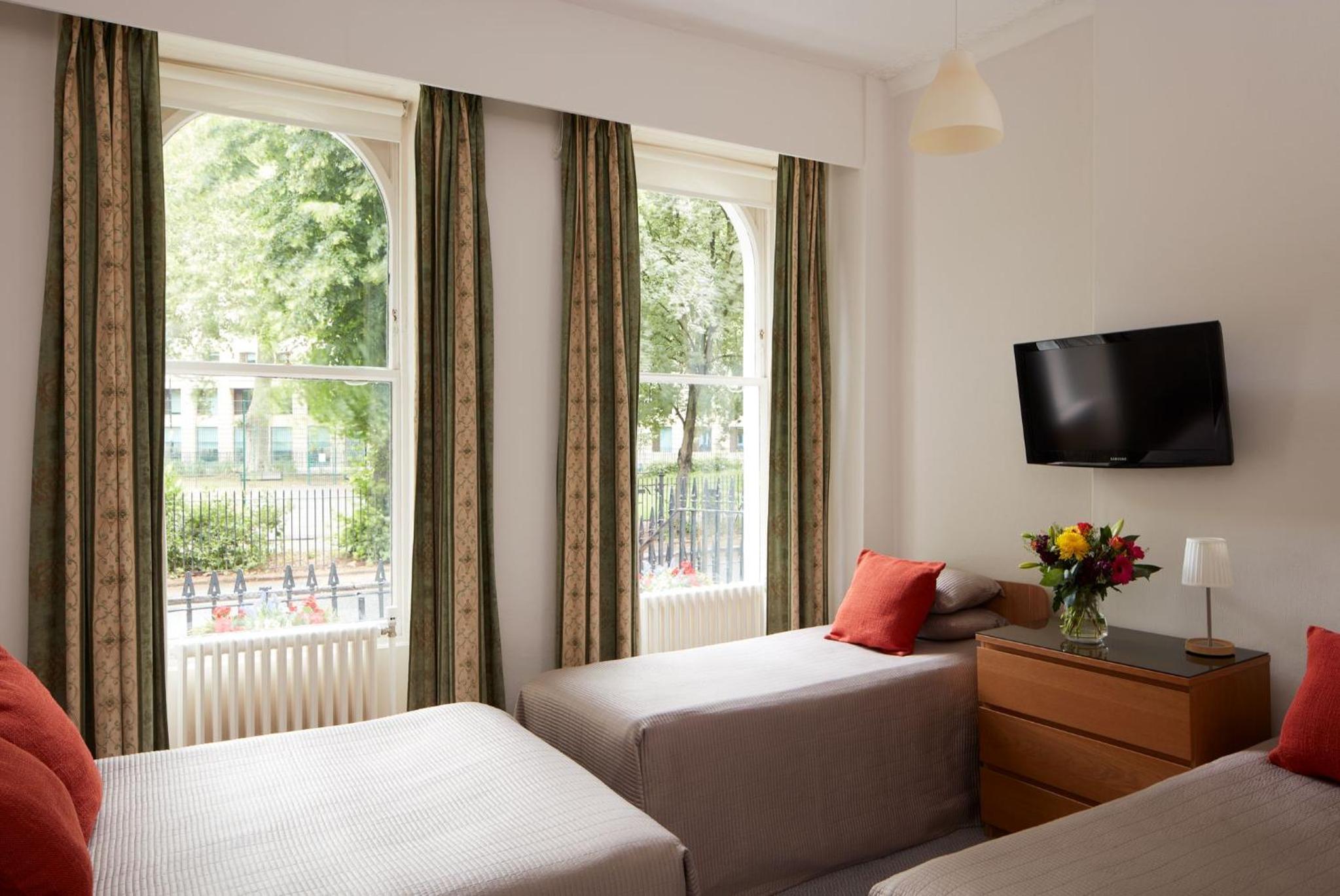 Superior En Suite Quadruple Room photo 3