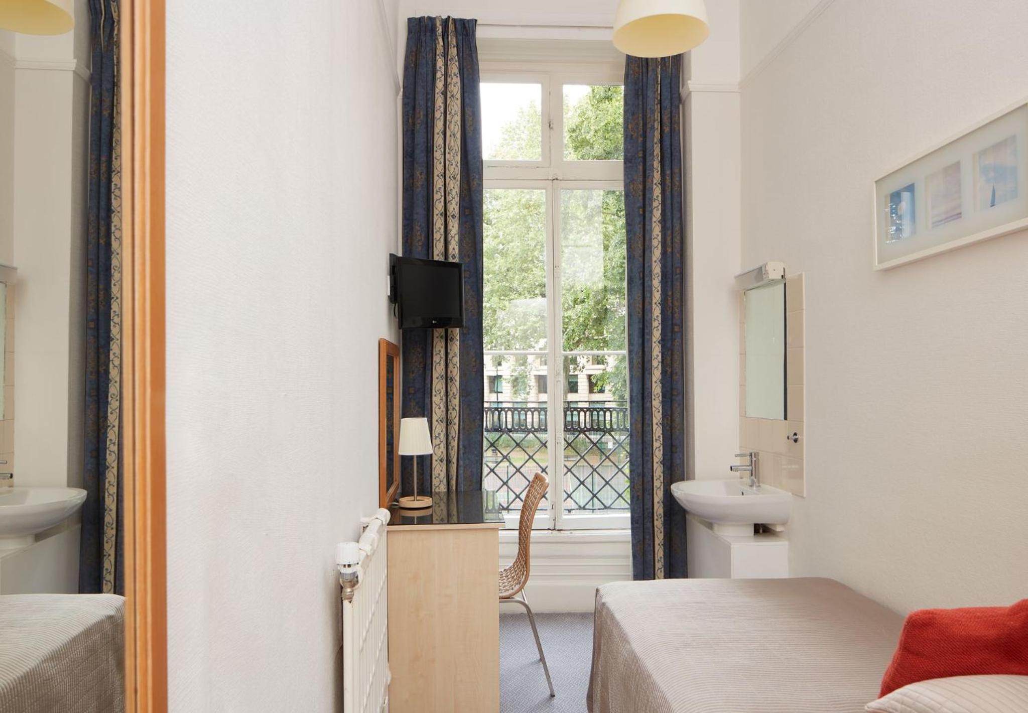 Standard Single Room with External Bathroom Facilities photo 1