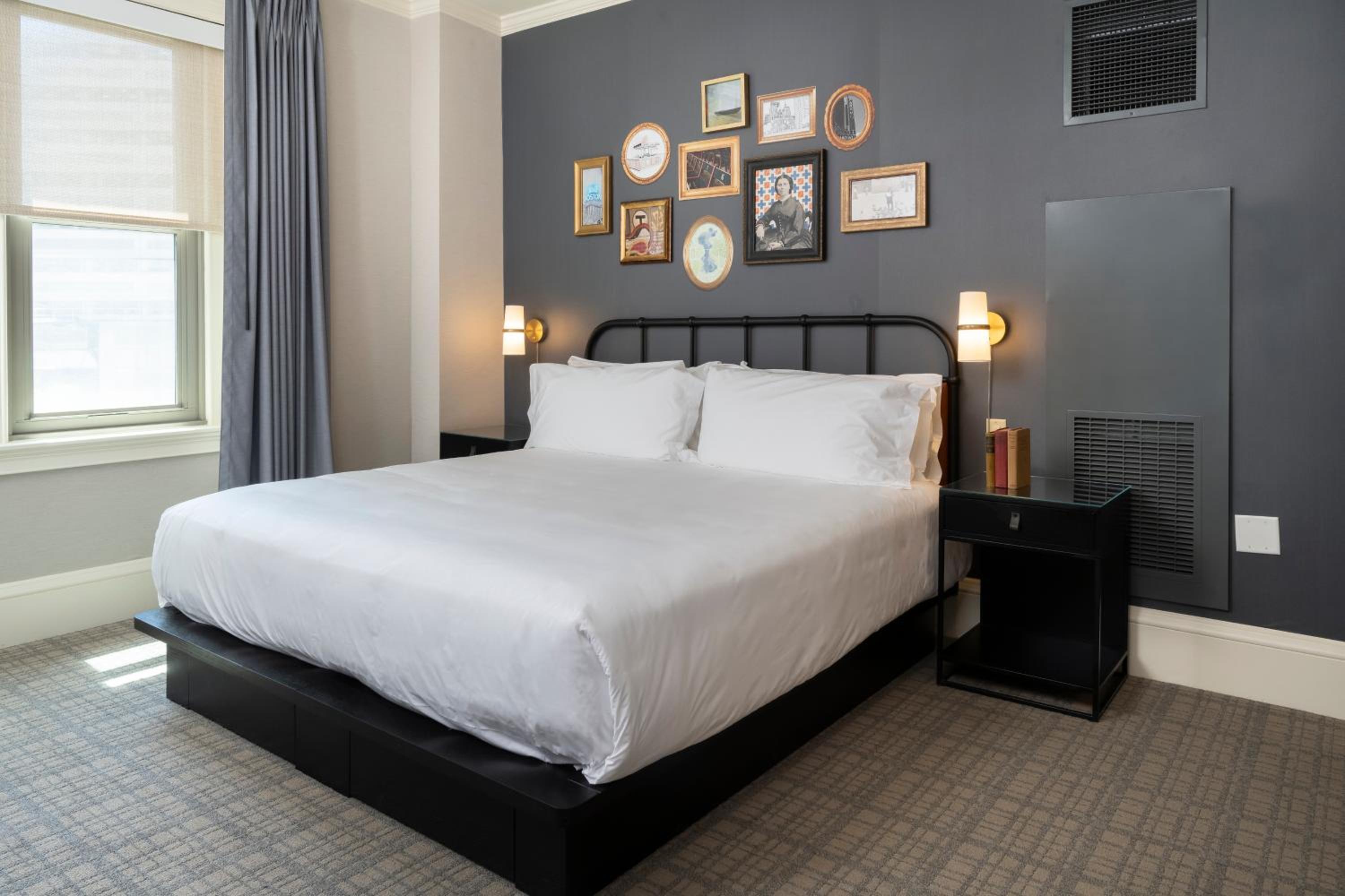 Premier King Room