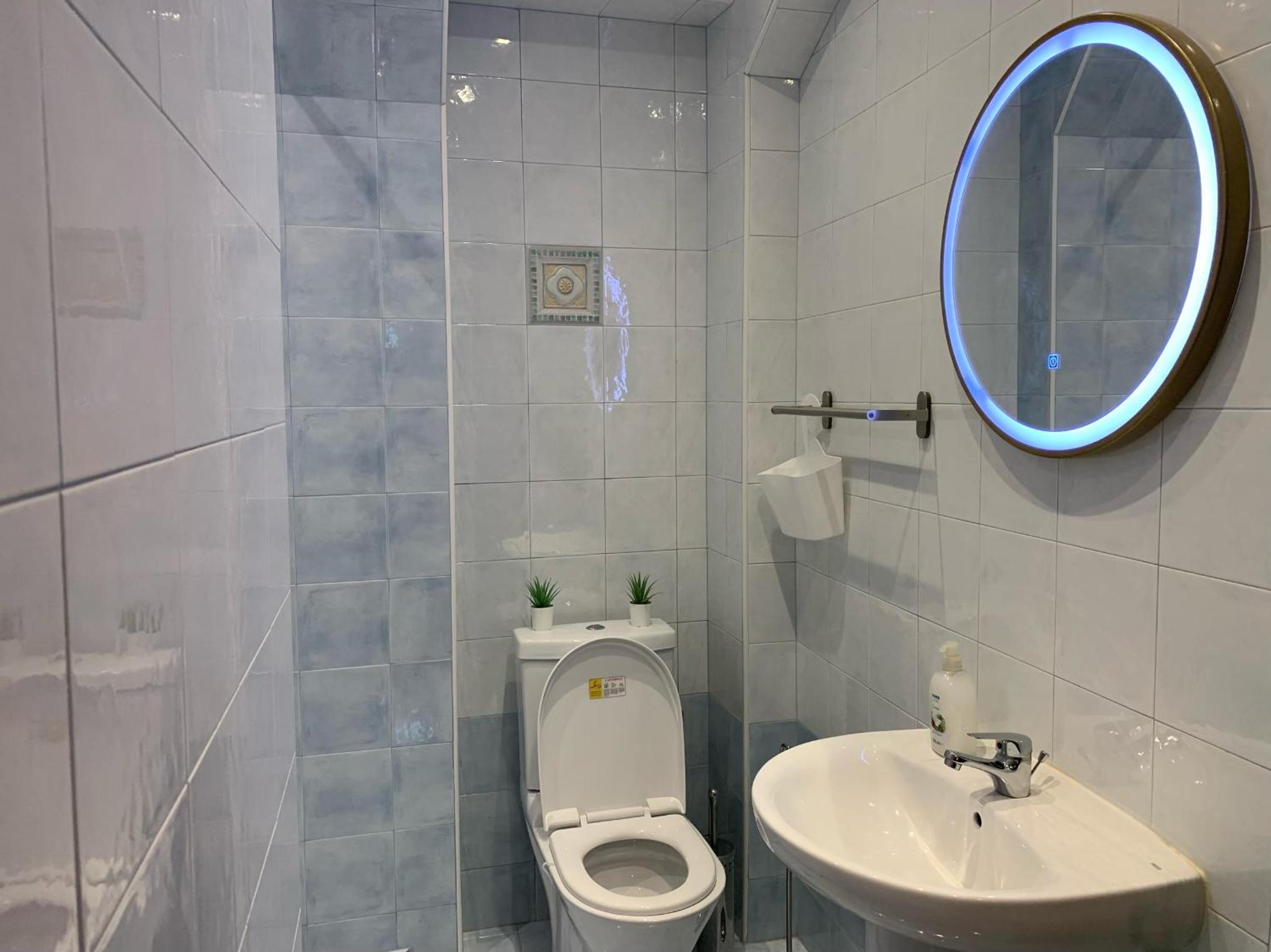 One-Bedroom Apartment - Photo 17