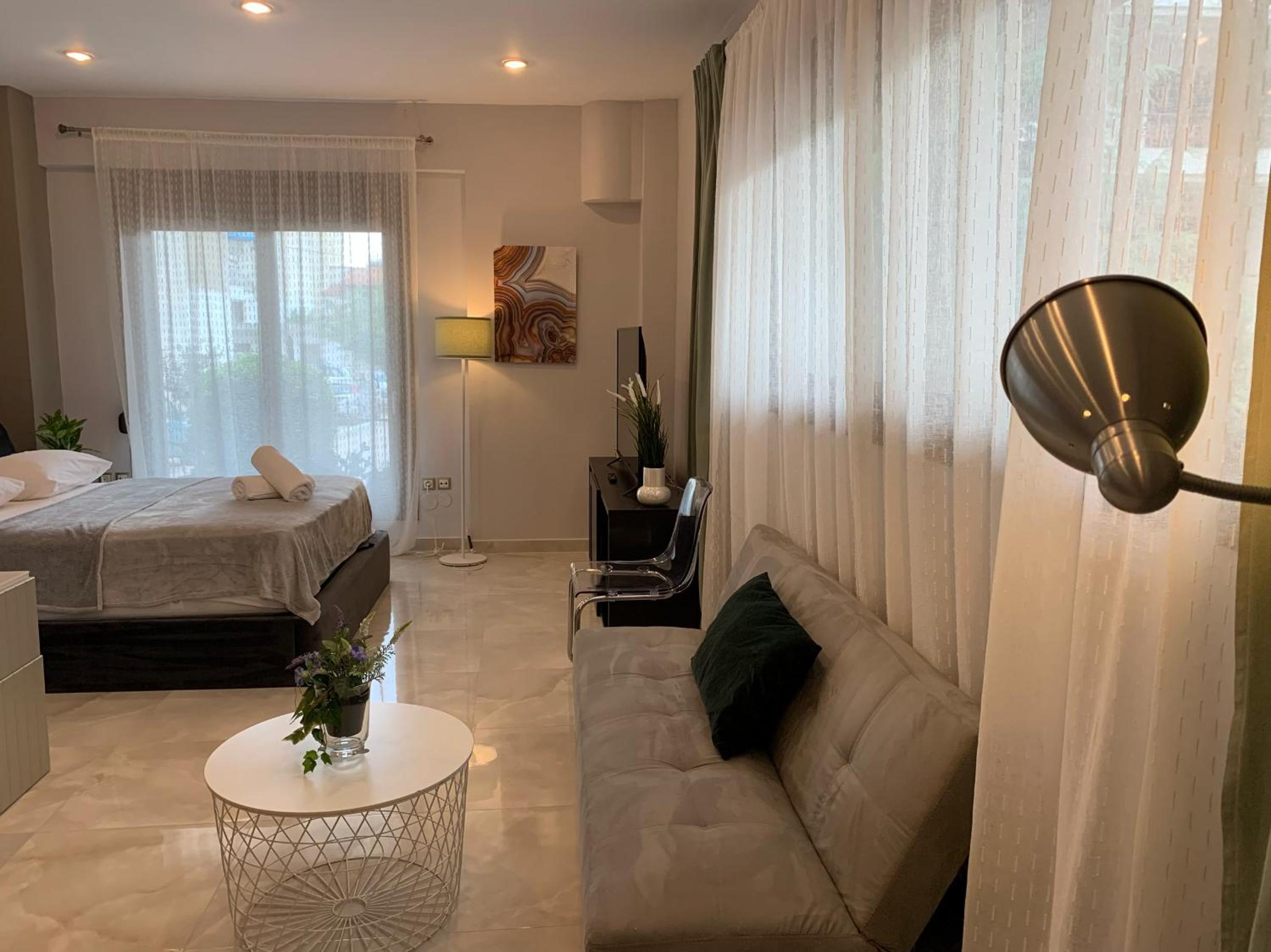 One-Bedroom Apartment - Photo 15