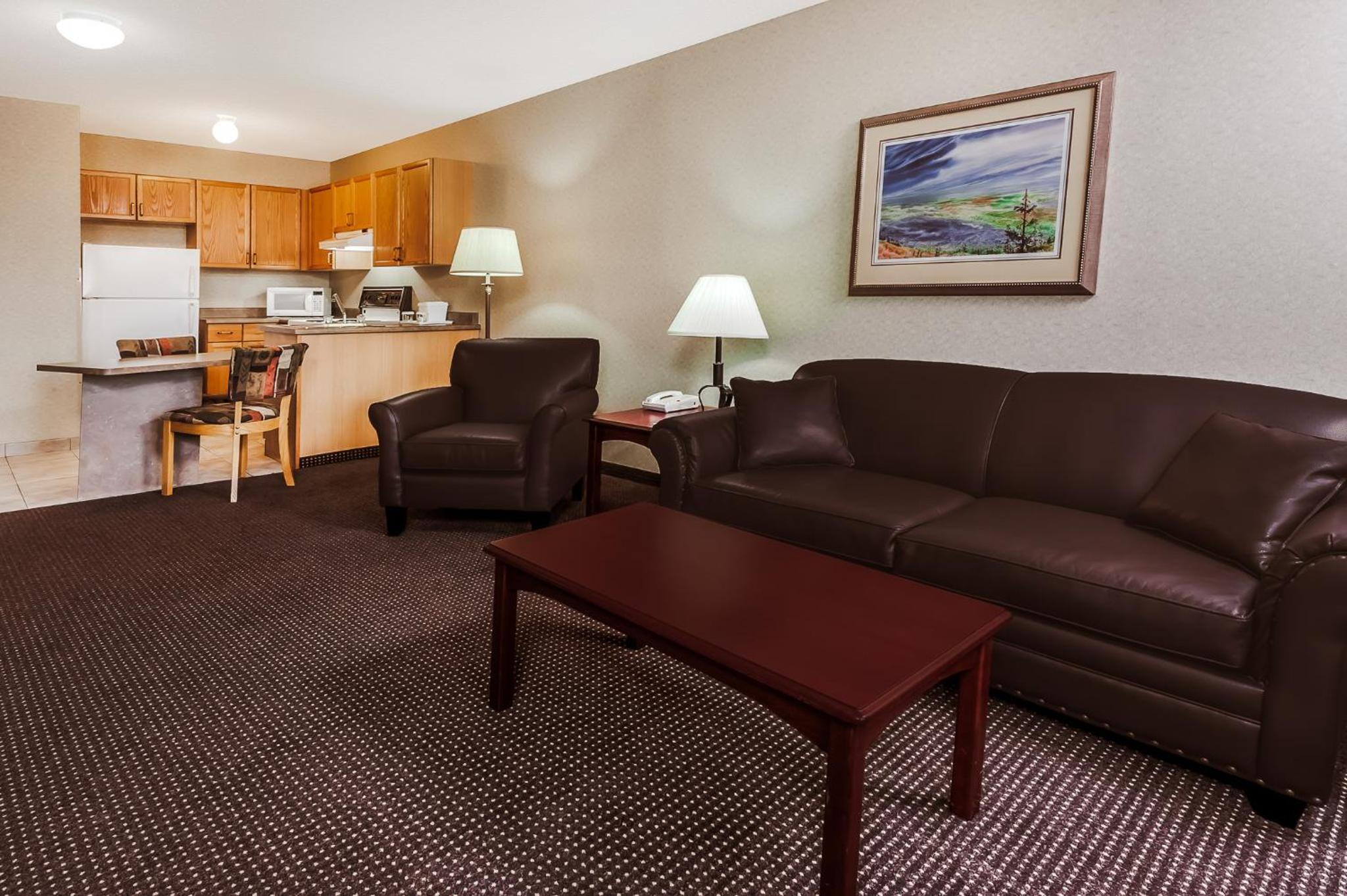 Executive King Suite - Photo 2