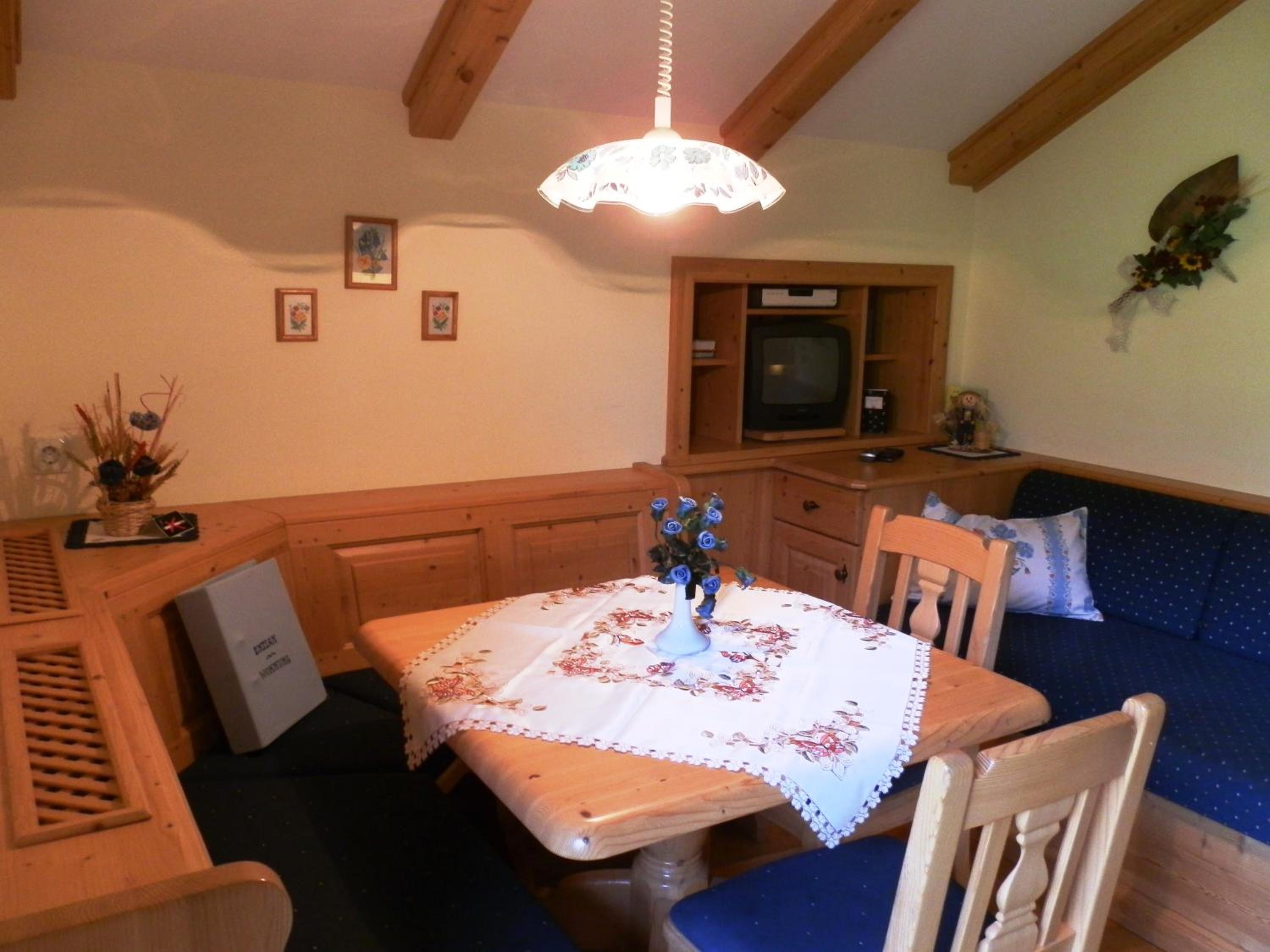 Two-Bedroom Apartment with Balcony - Photo 9