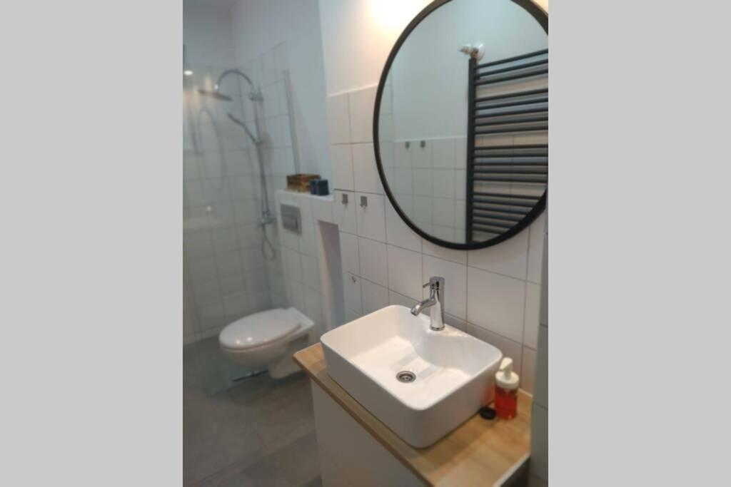 Two-Bedroom Apartment - Photo 2
