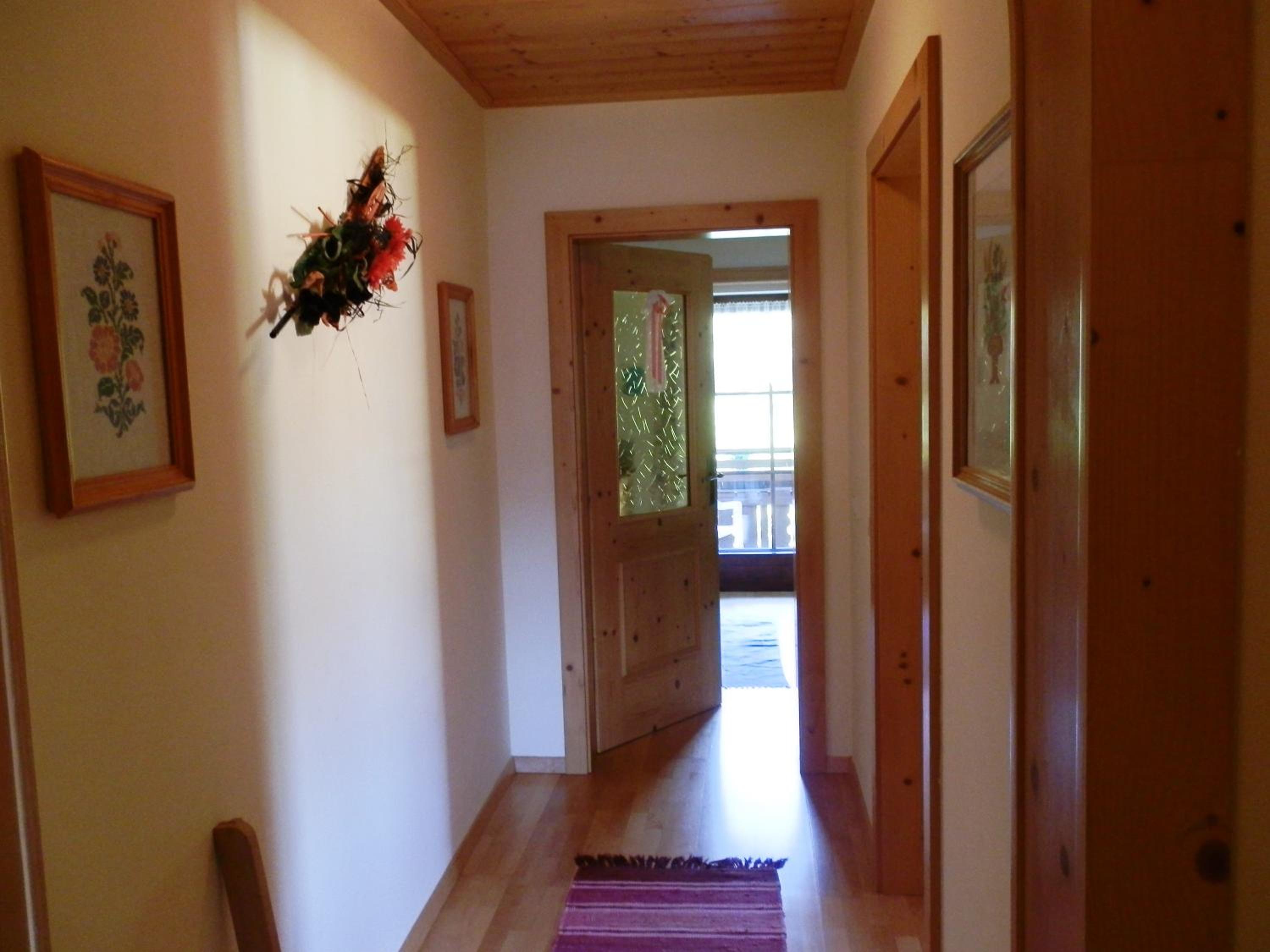 Two-Bedroom Apartment with Balcony - Photo 8