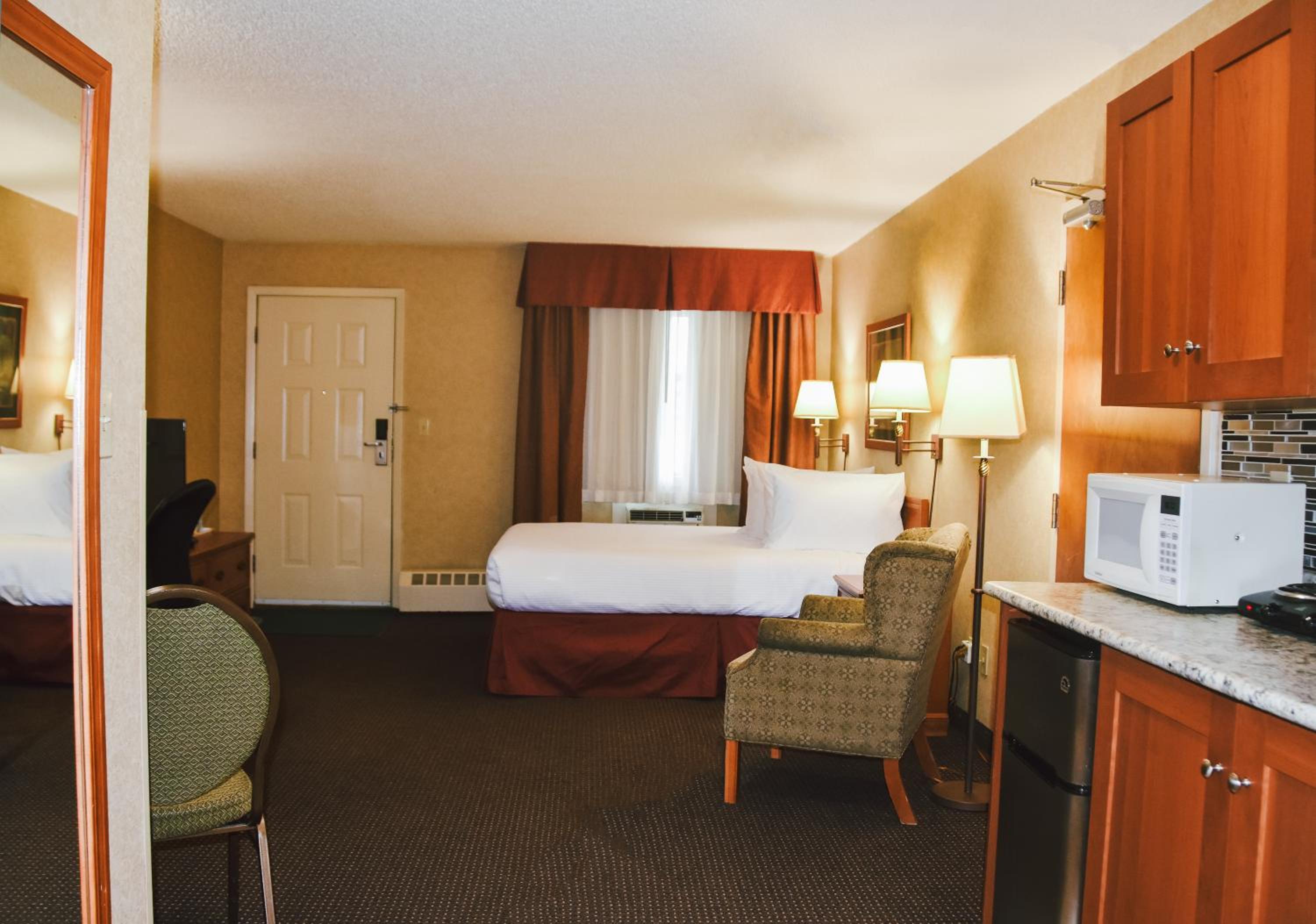 Queen Room - Photo 2