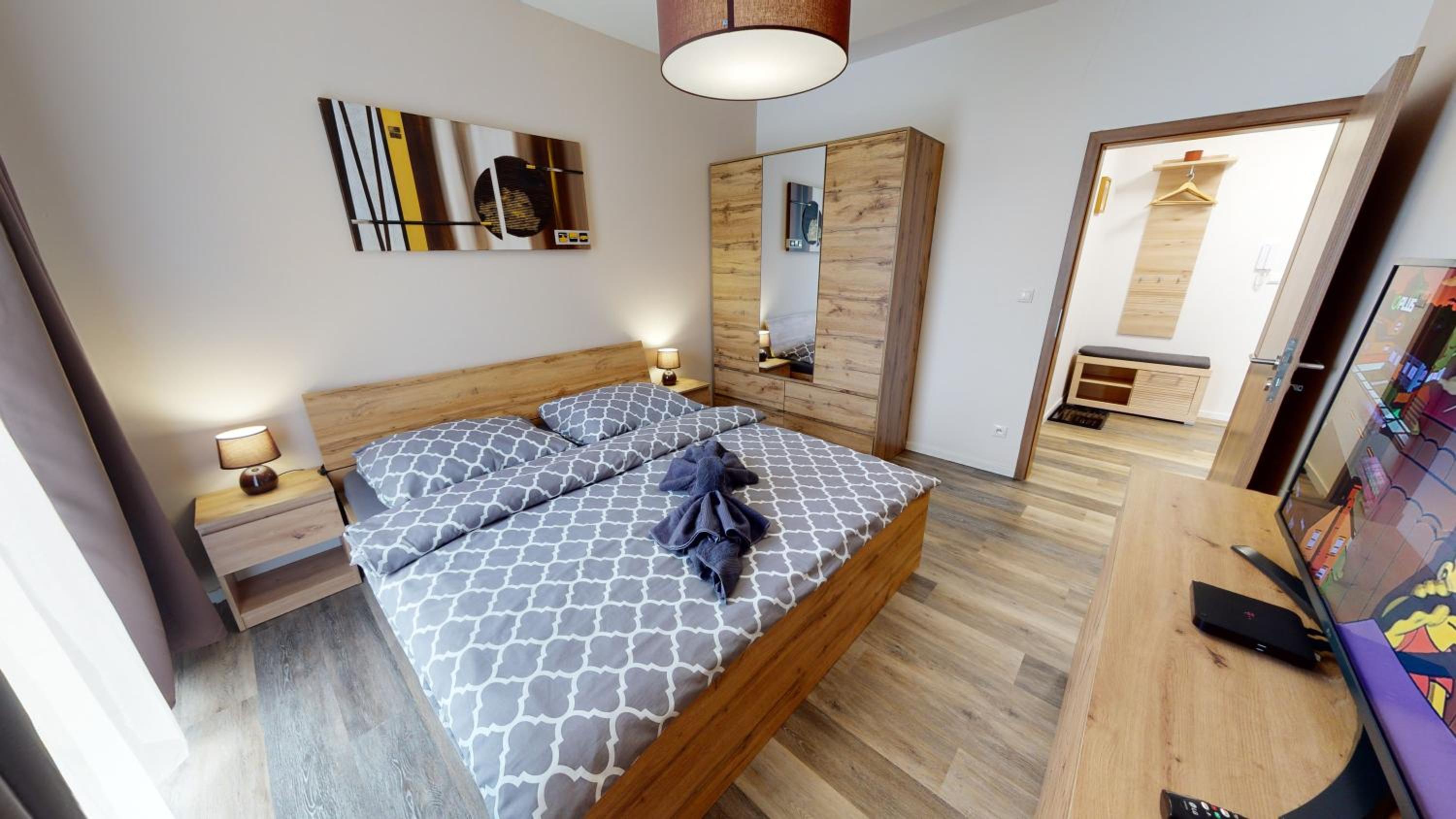 One-Bedroom Apartment