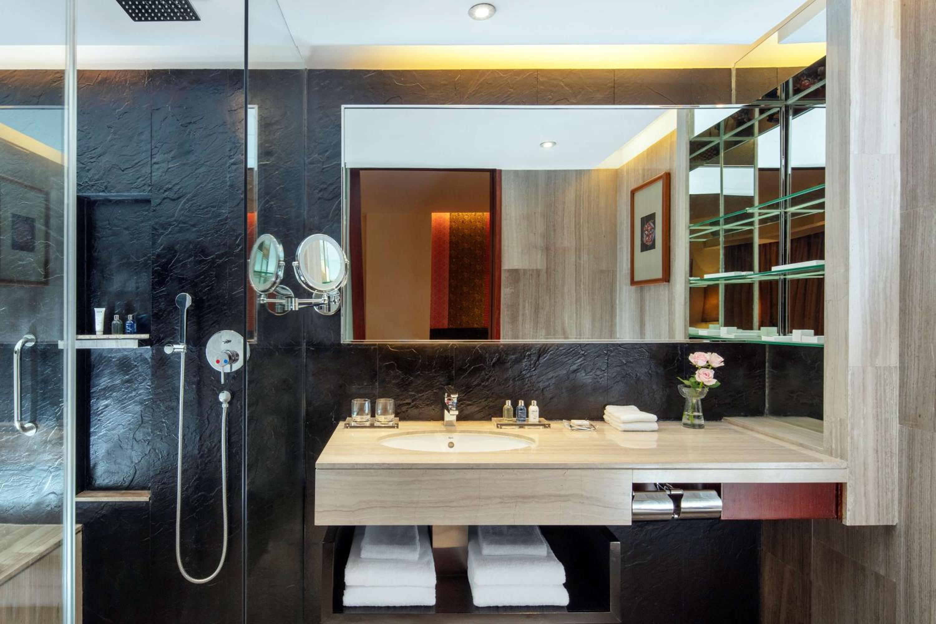 Standard Room - Photo 2