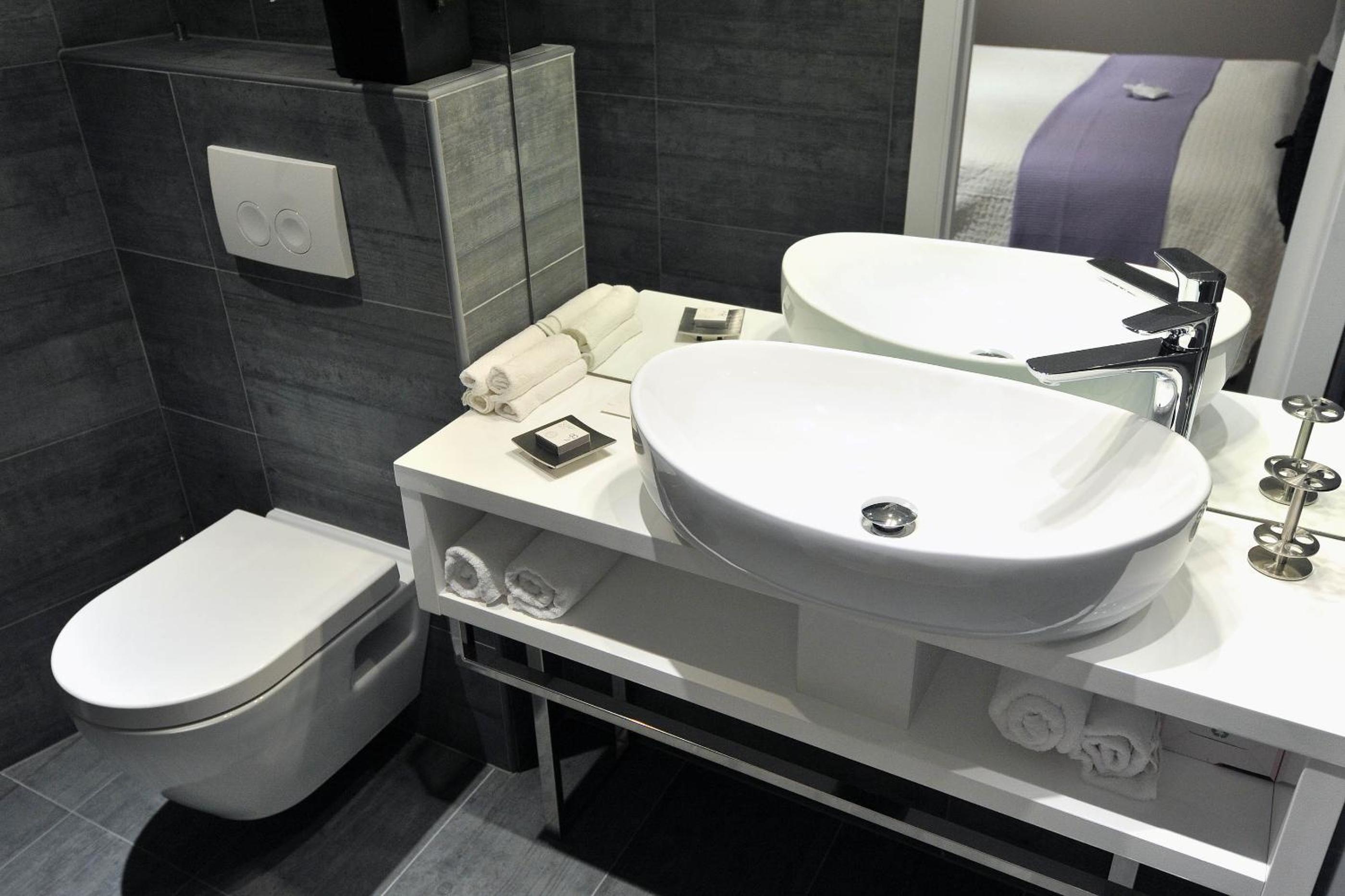 Standard Double Room - Photo 2