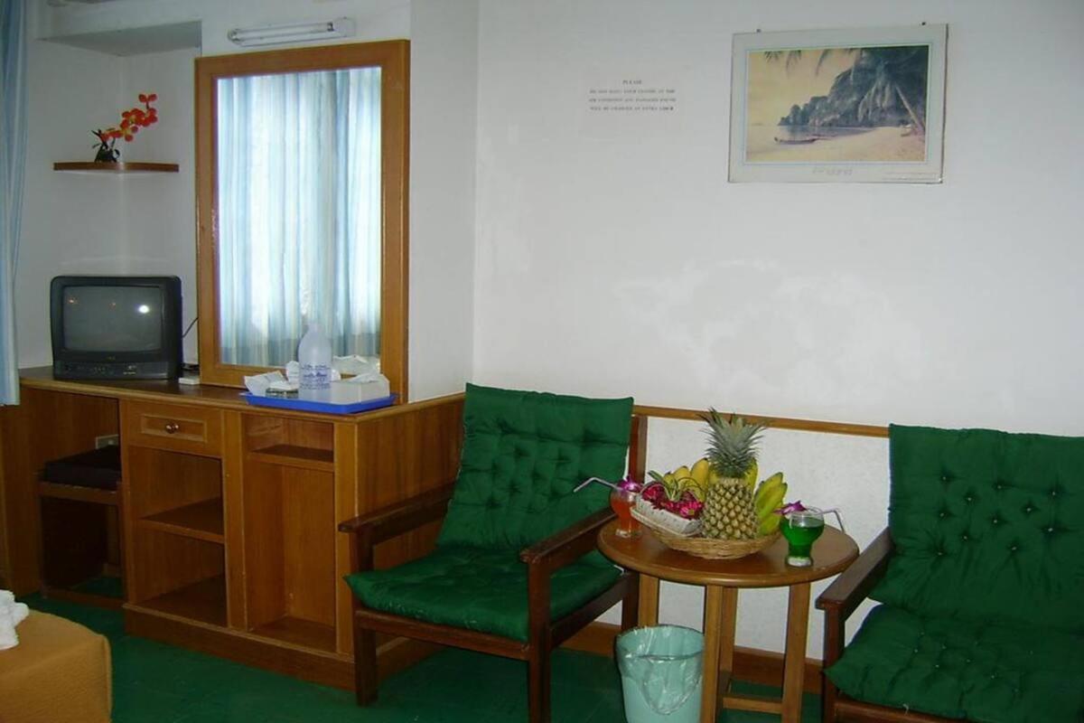 Standard Twin Room photo 1