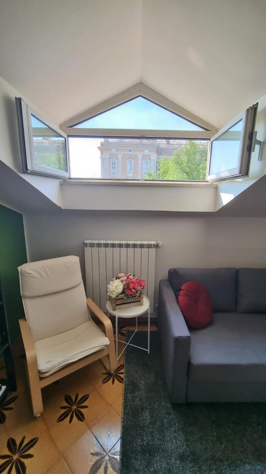 One-Bedroom Apartment - Photo 18
