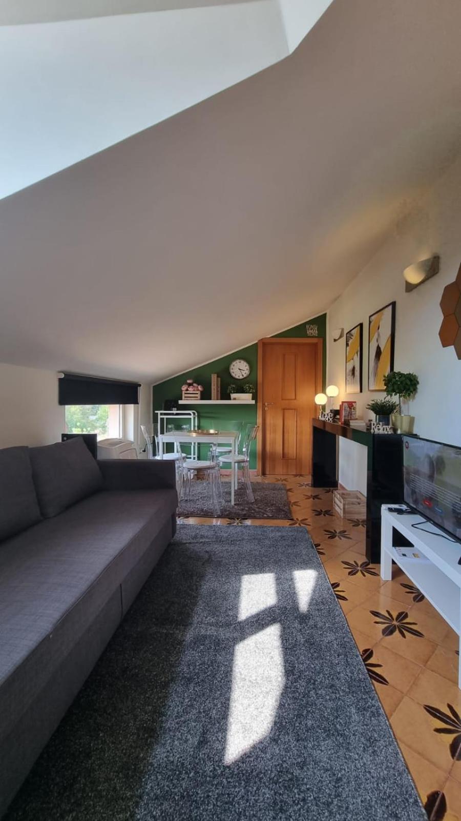 One-Bedroom Apartment - Photo 9