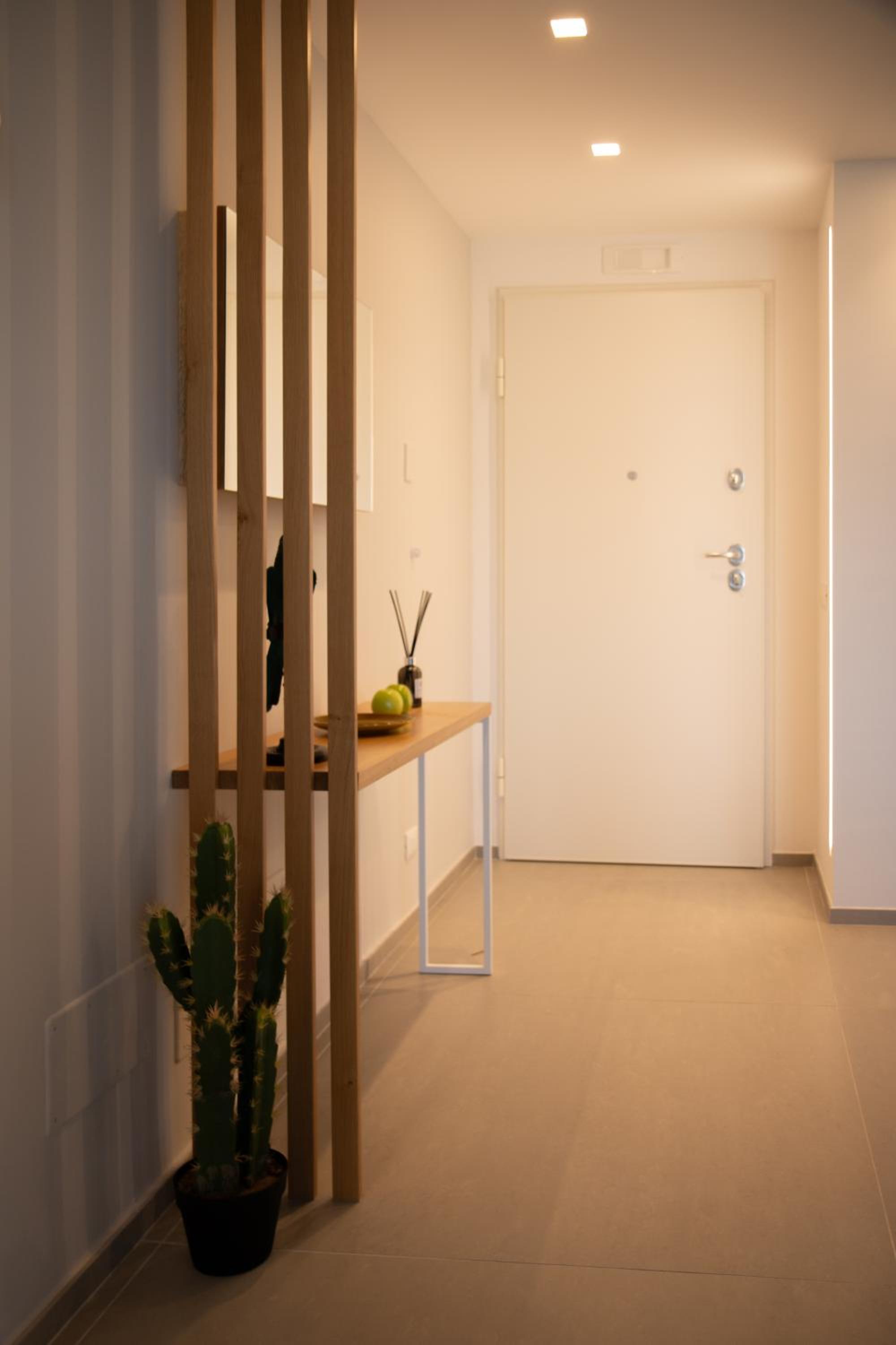 Double Room with Balcony - Photo 10