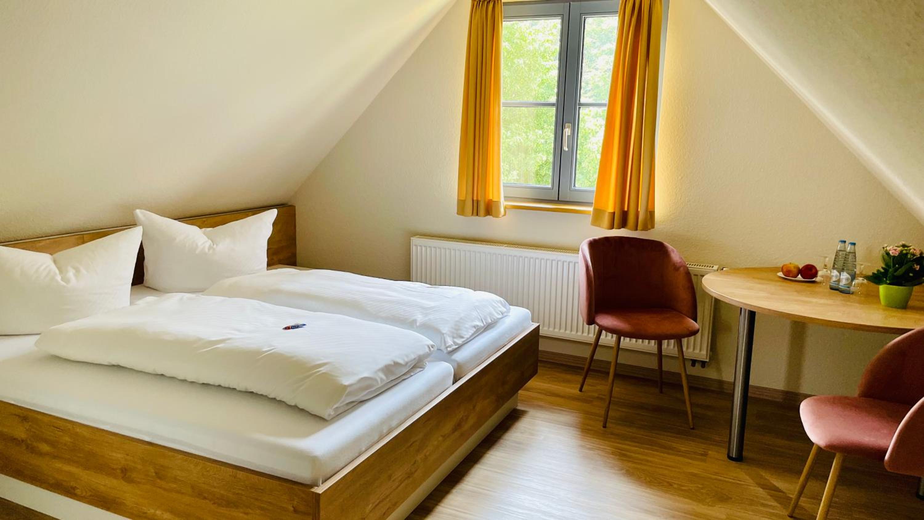 Small Double Room photo 2