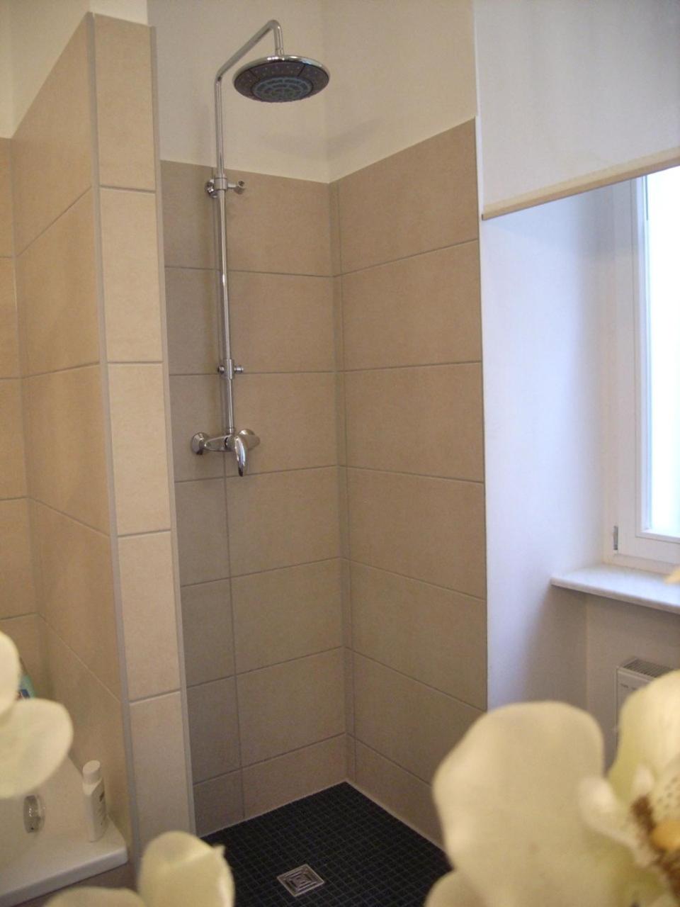 Three-Bedroom Apartment photo 2