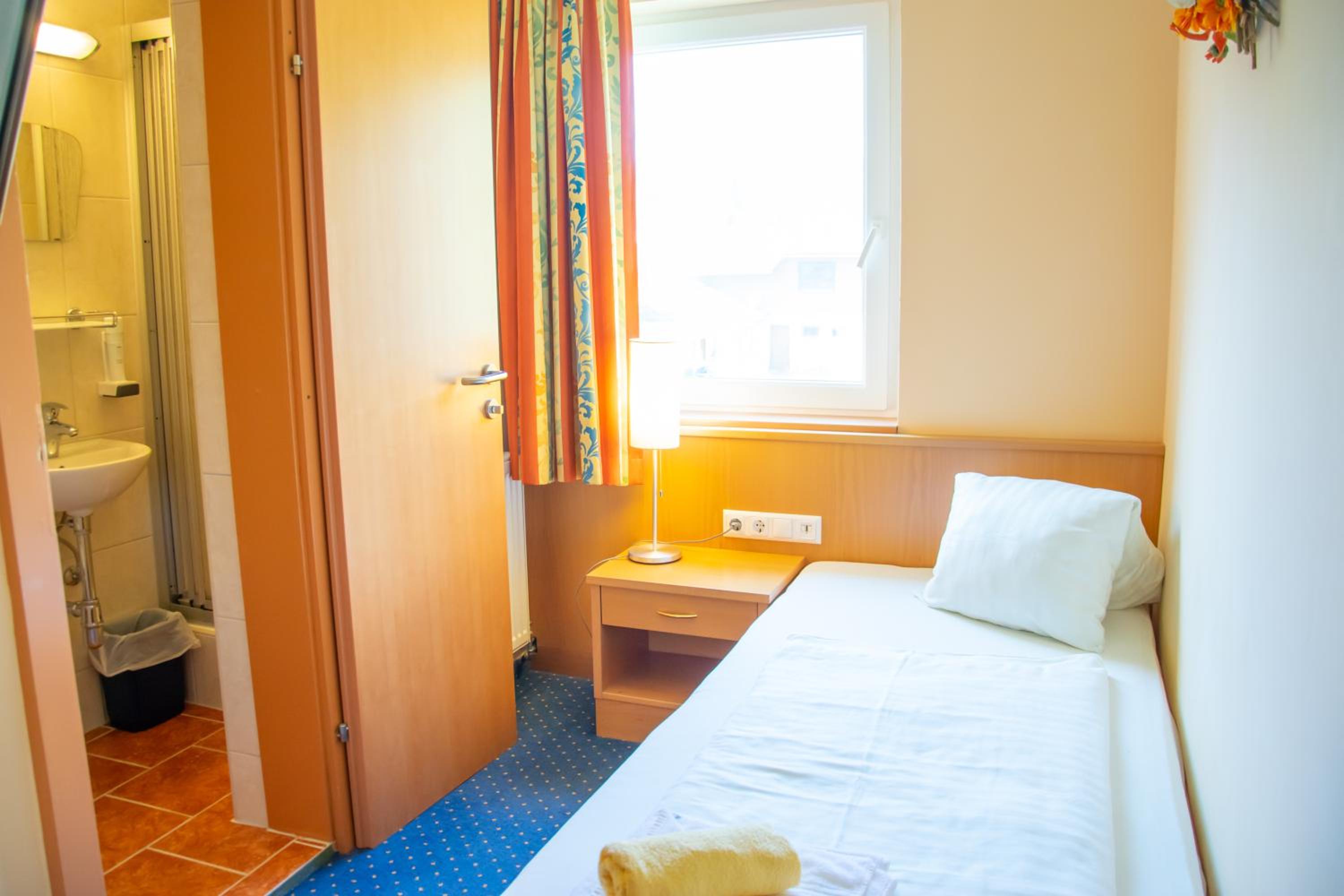 Economy Single Room photo 3