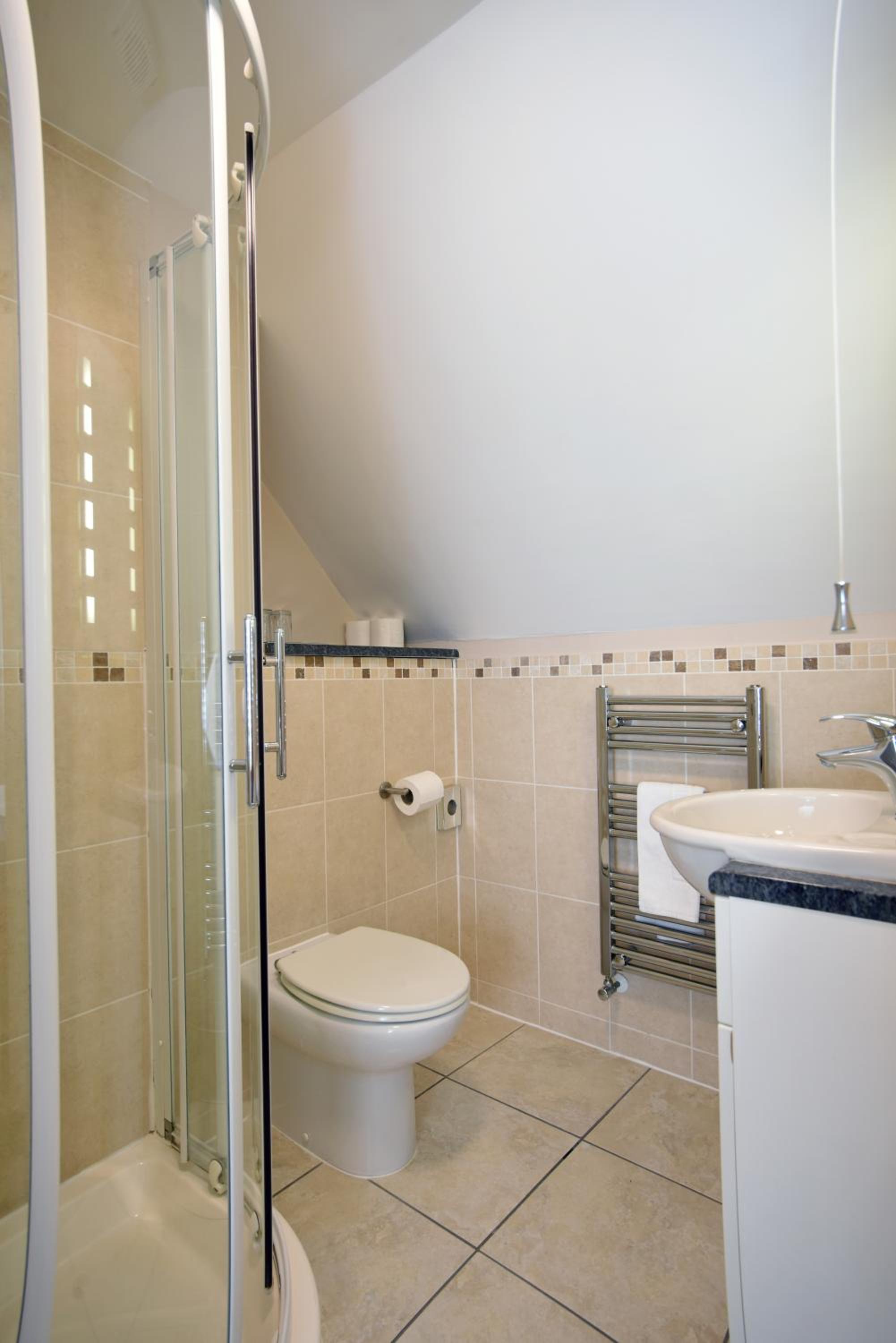 Double Room - Photo 9