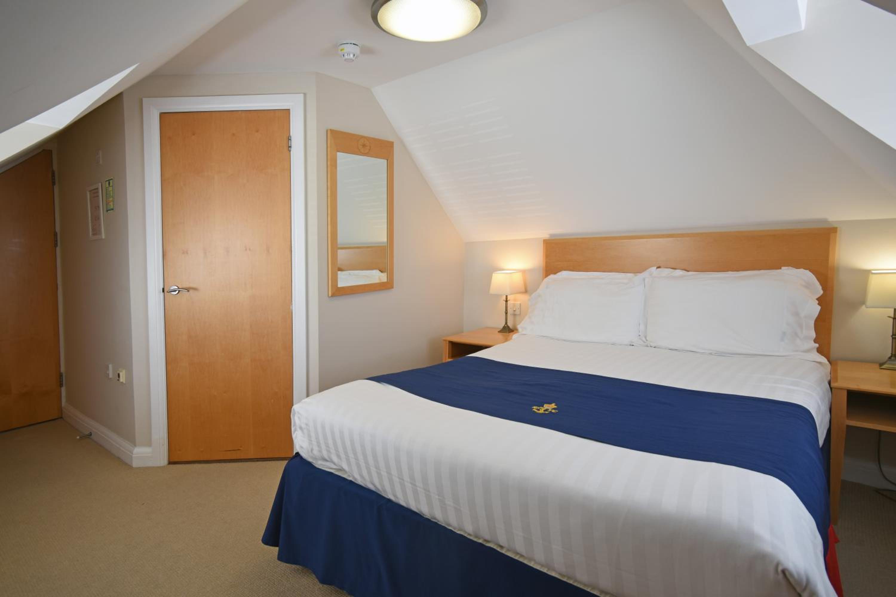 Double Room - Photo 2