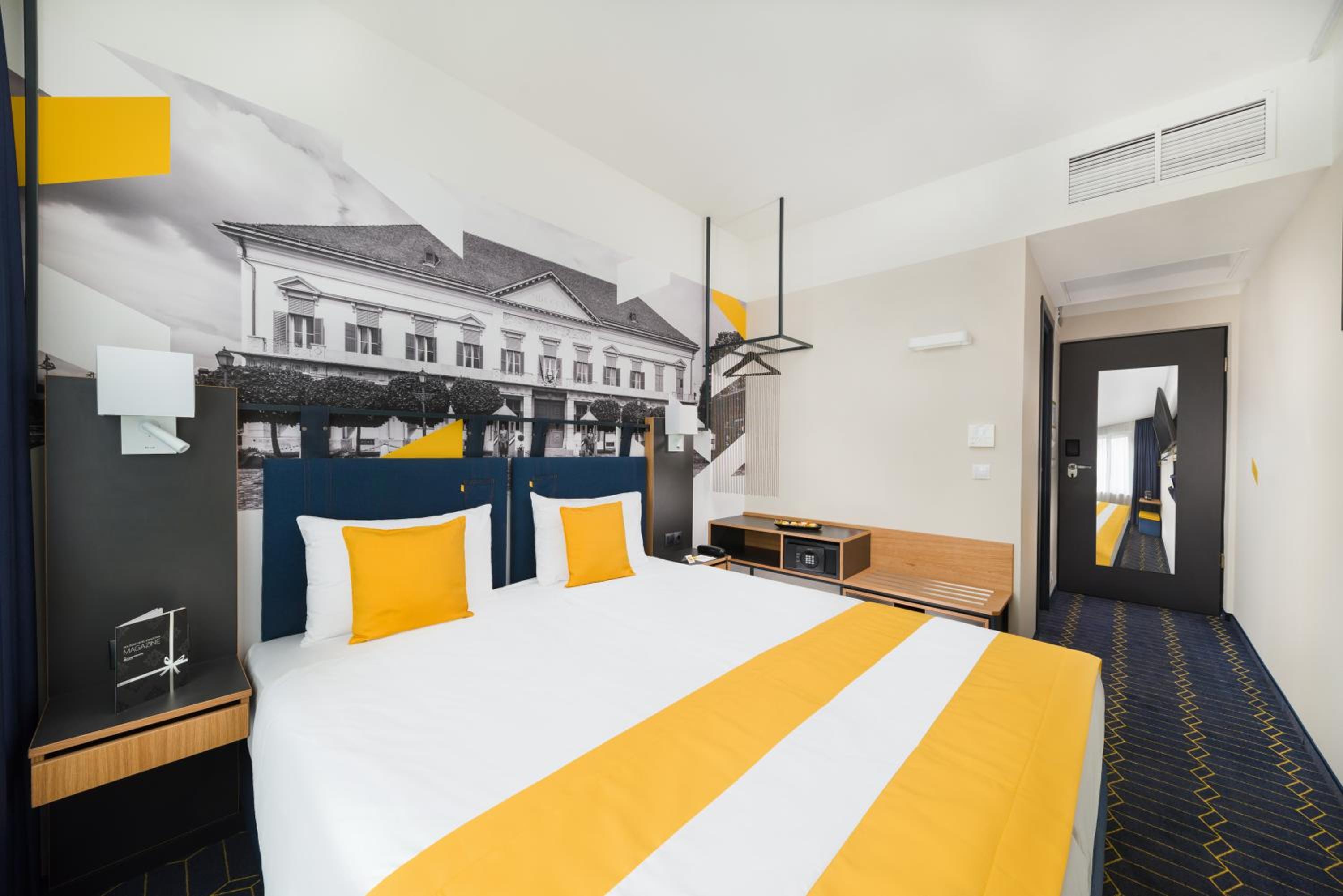Standard Queen Room