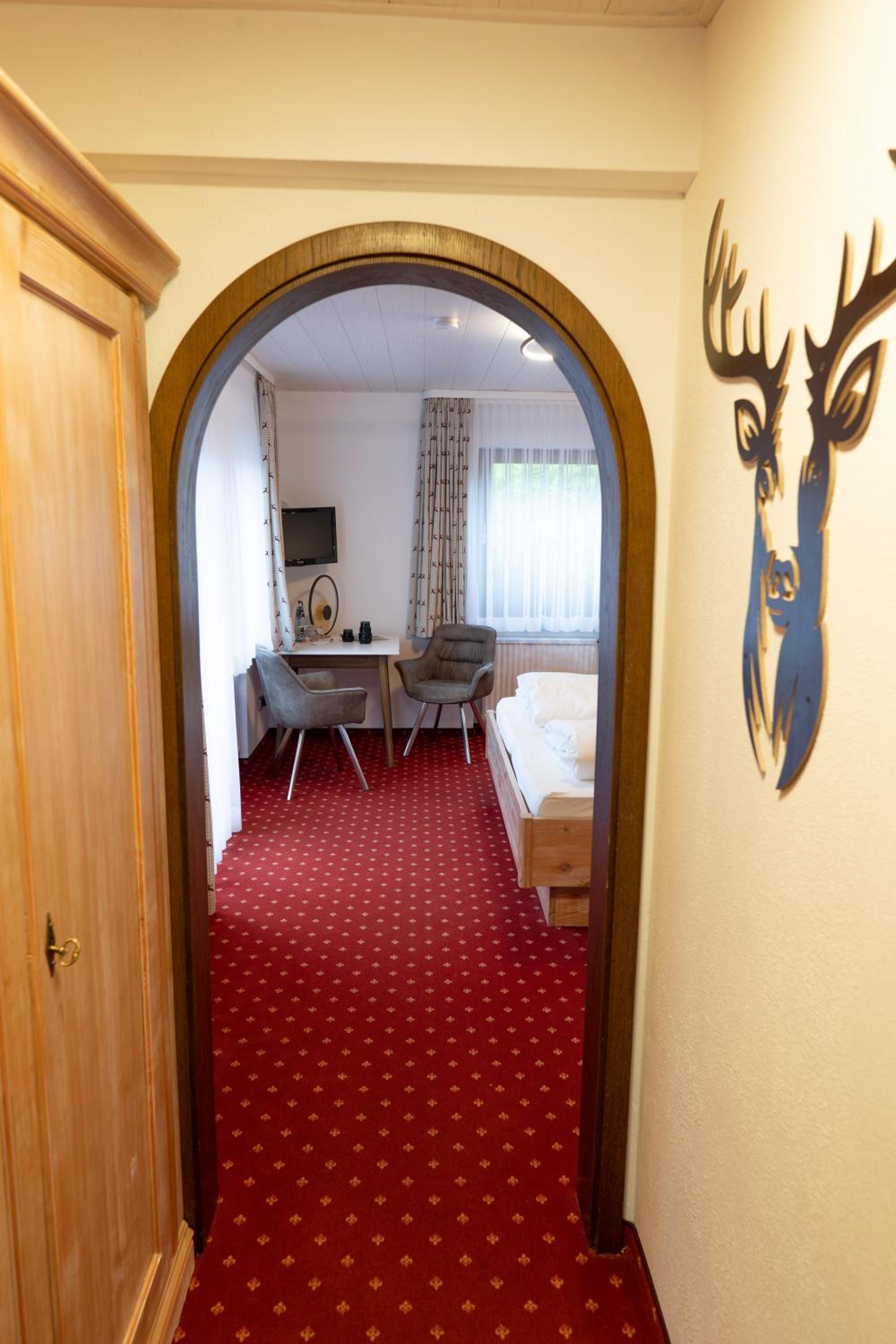 Double Room with Private Bathroom - Photo 15