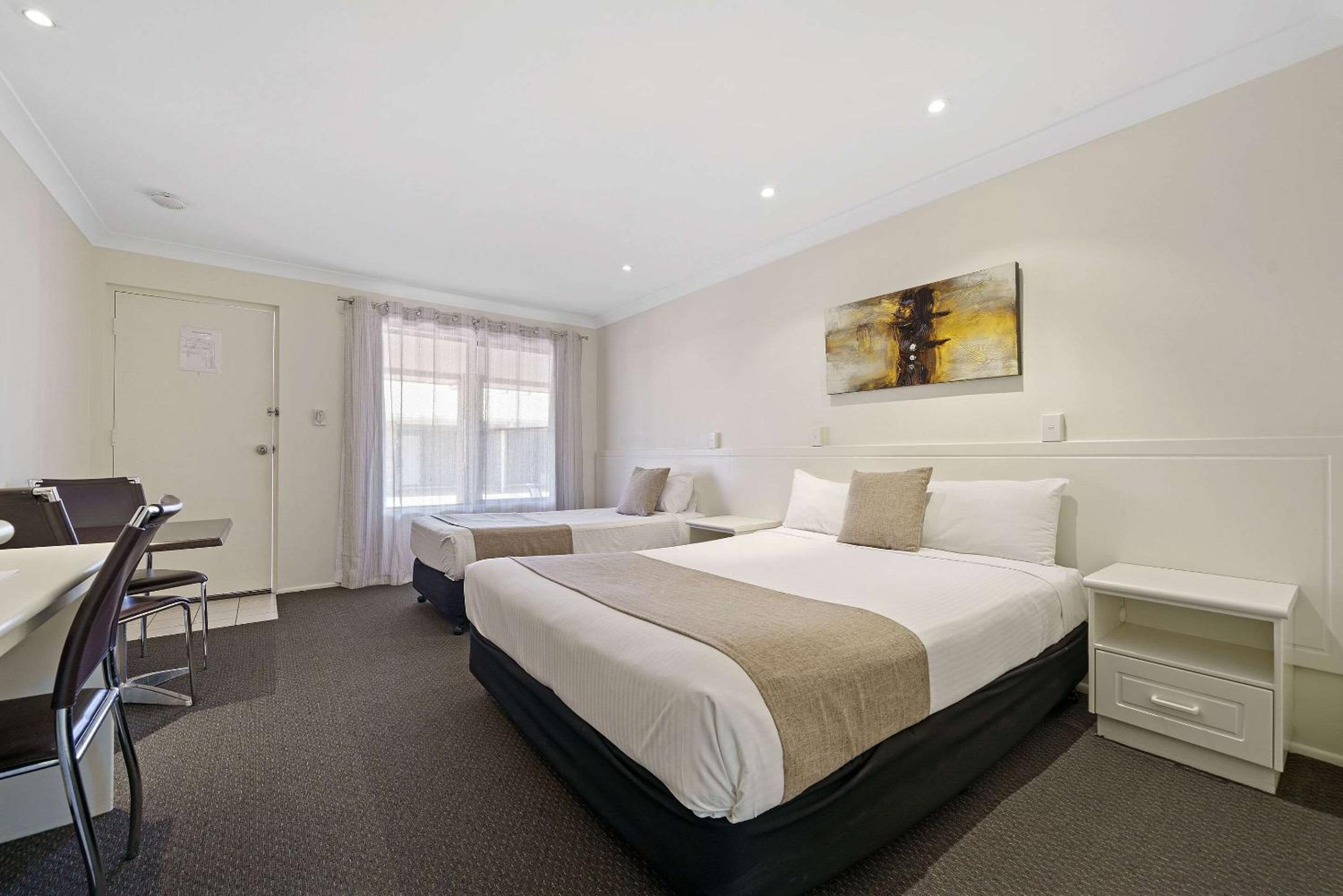 Superior Twin Room - Photo 8