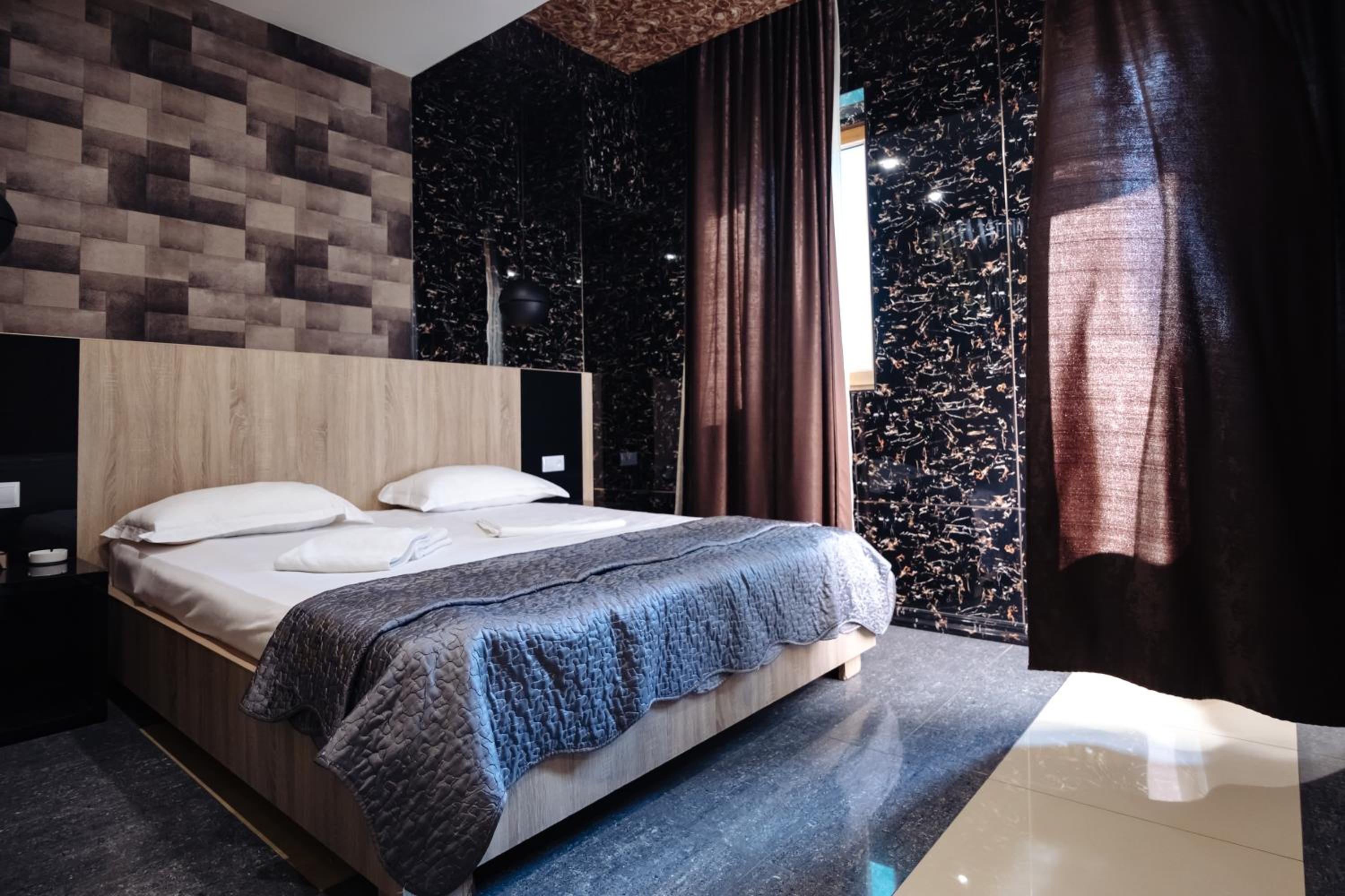 Double Room with Spa Bath