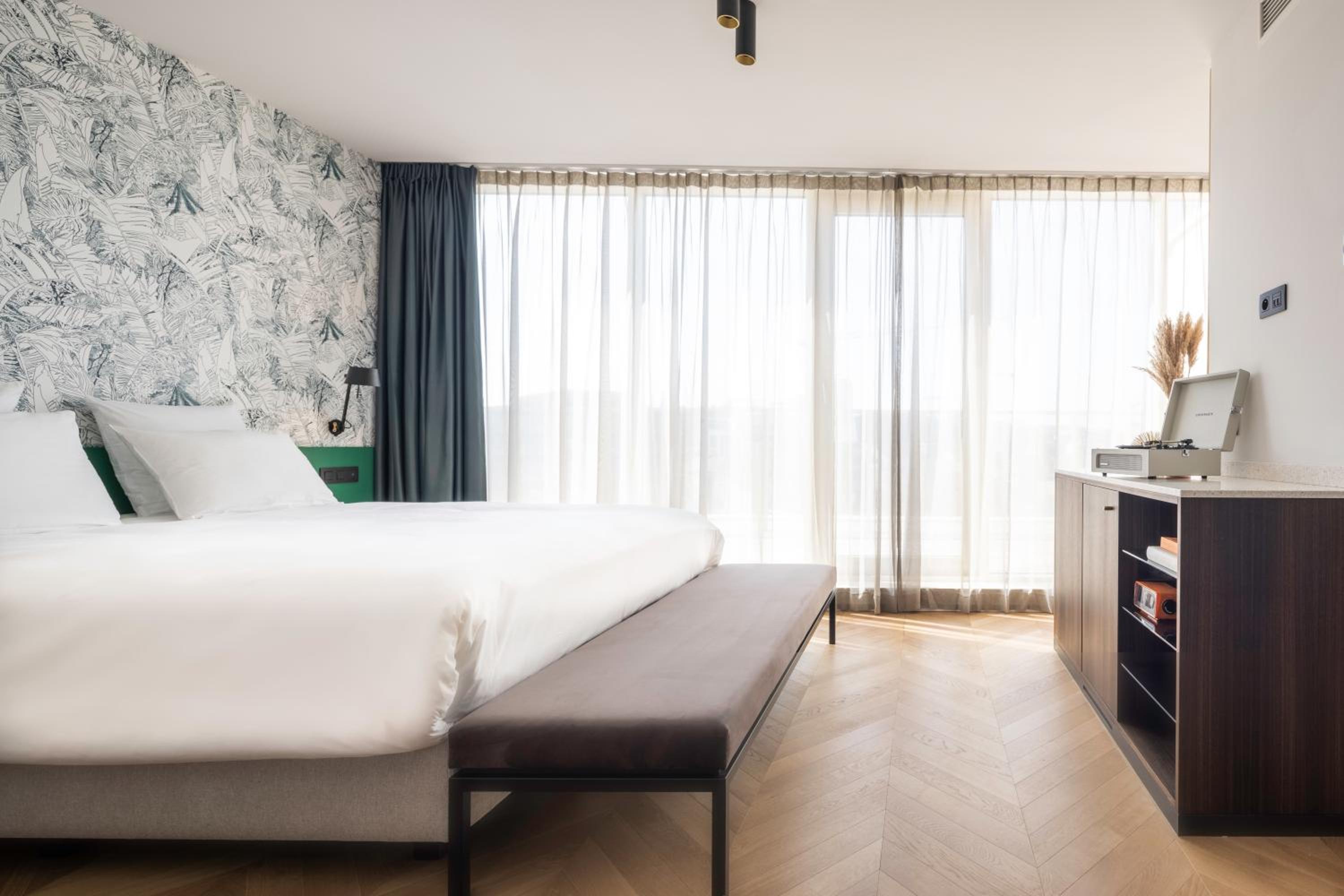 Not-so-Standard room with terrace - Photo 8