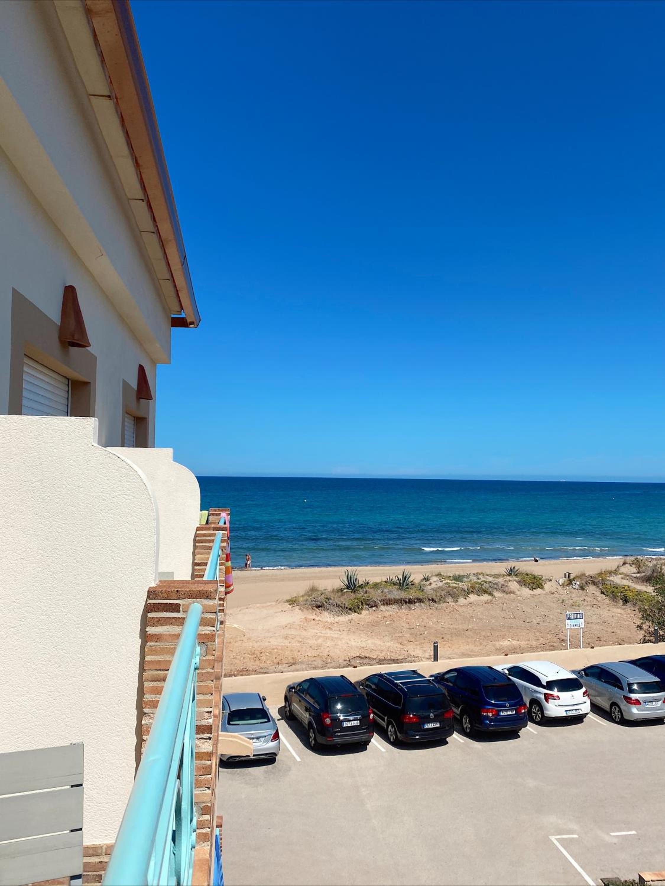 Double or Twin Room with Side Sea View - Photo 13