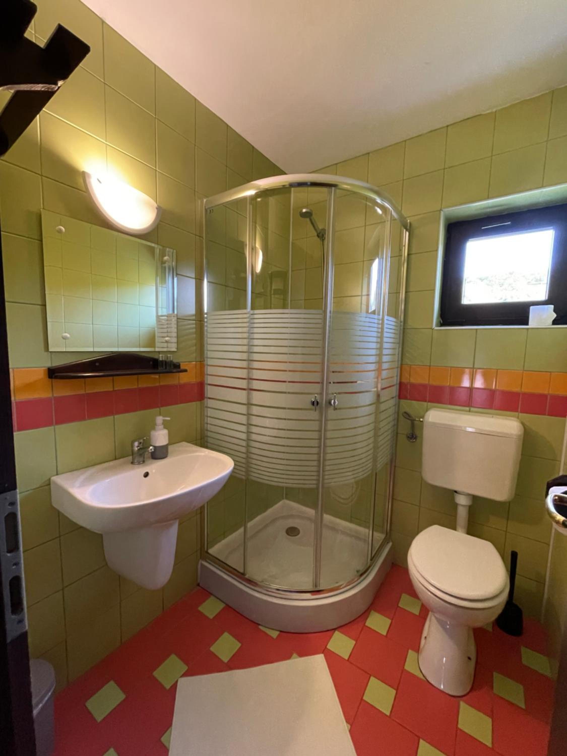 Double Room - Photo 2