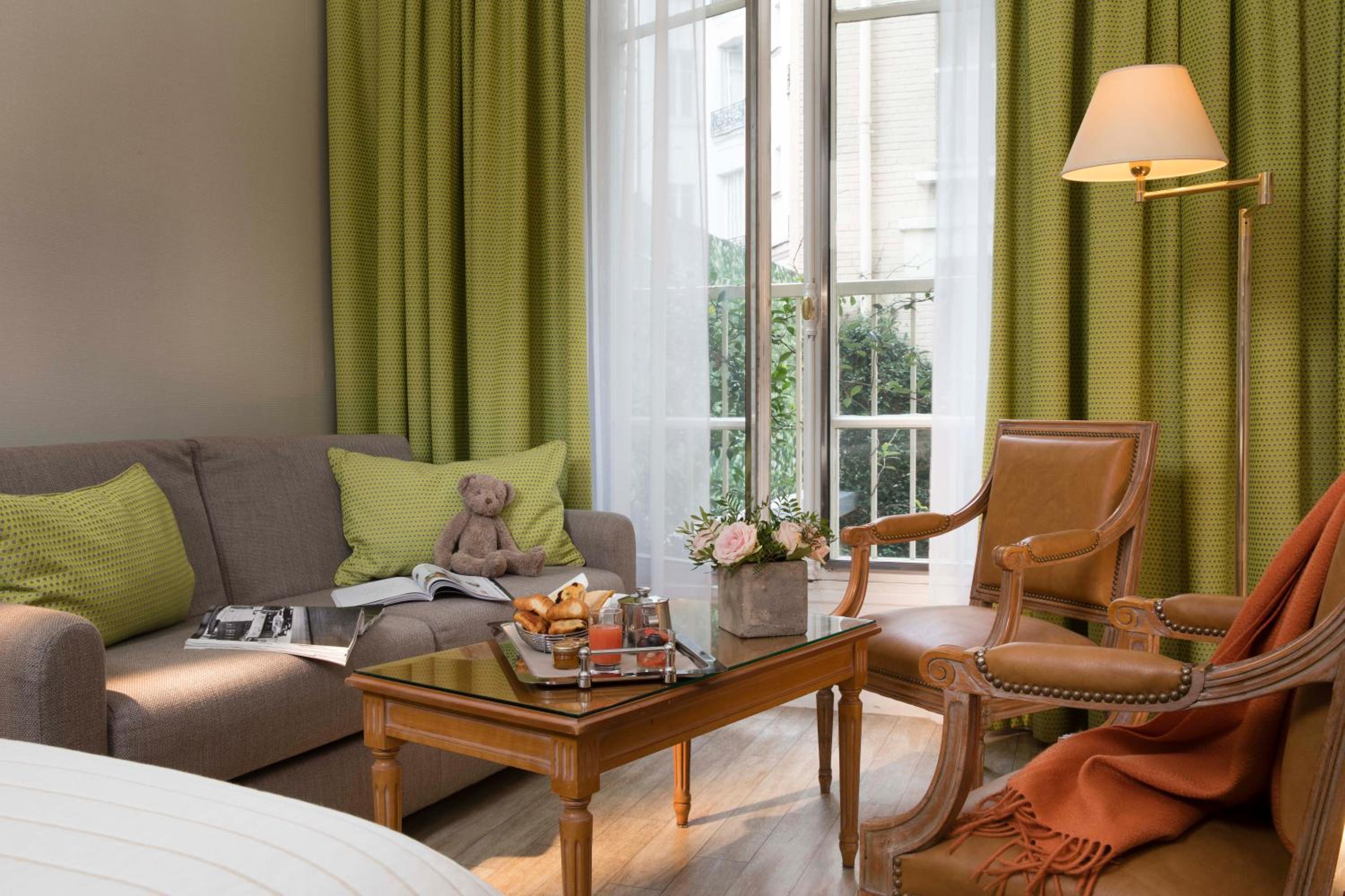 Deluxe Room - Photo 2