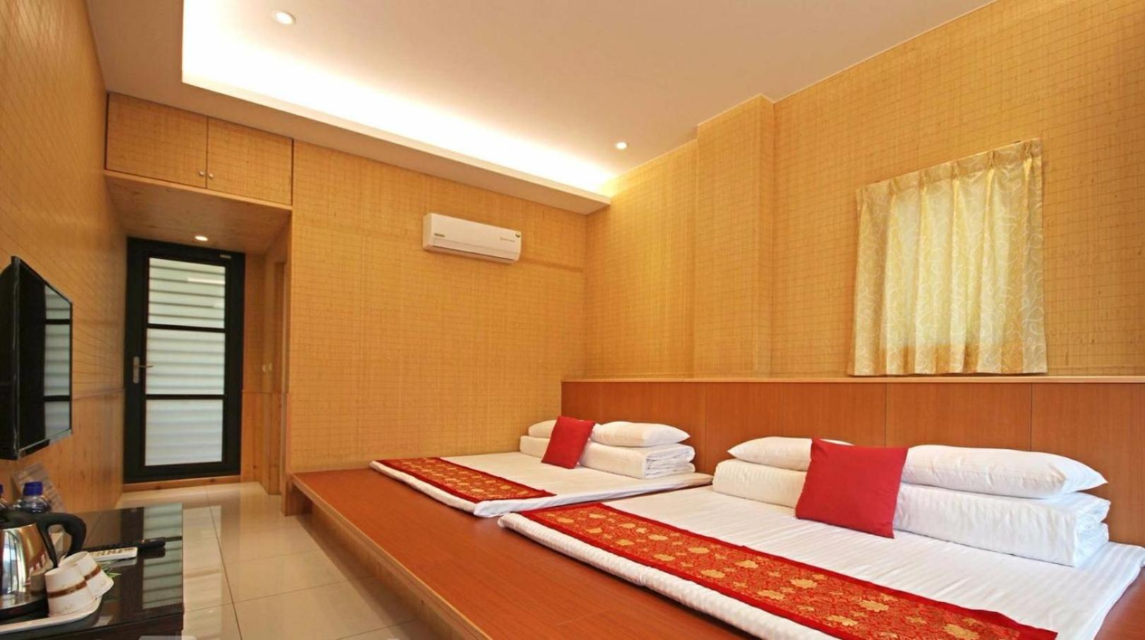 Japanese-Style Quadruple Room photo 2