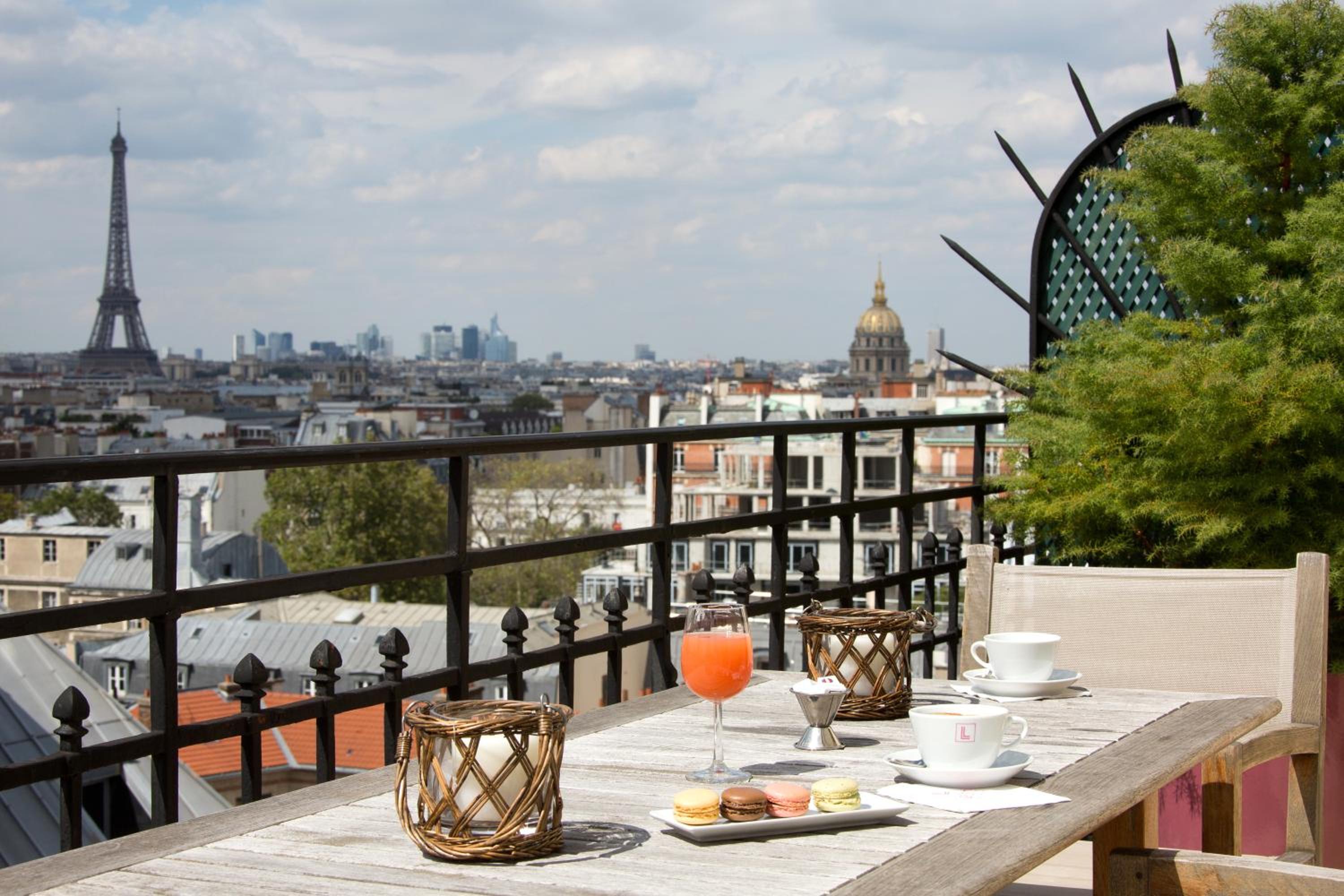 Suite with Terrace with Eiffel Tower View - Photo 6